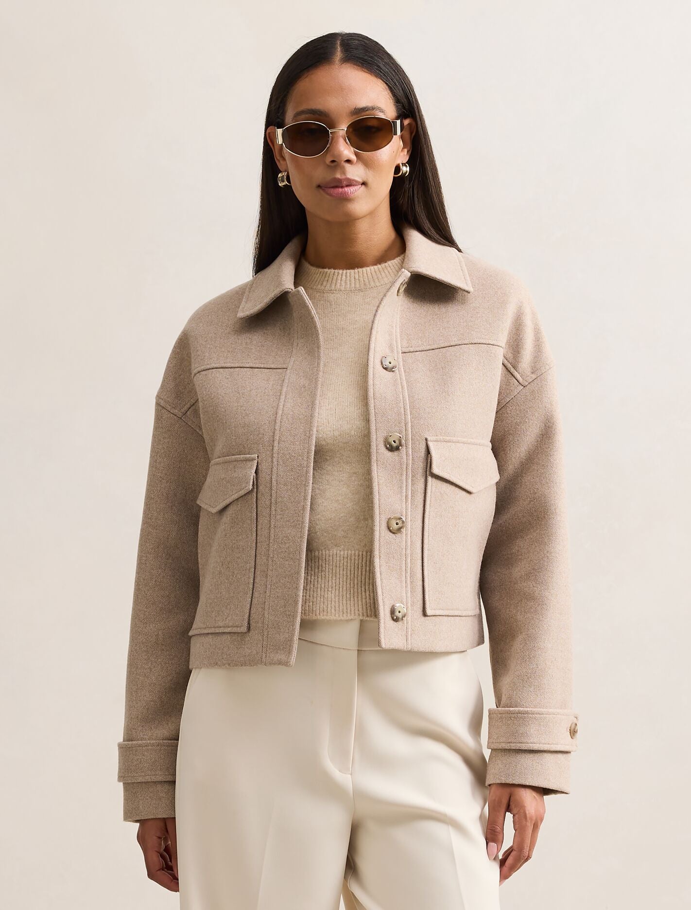 Kelsey Cropped Jacket Beige Herringbone | Forever New