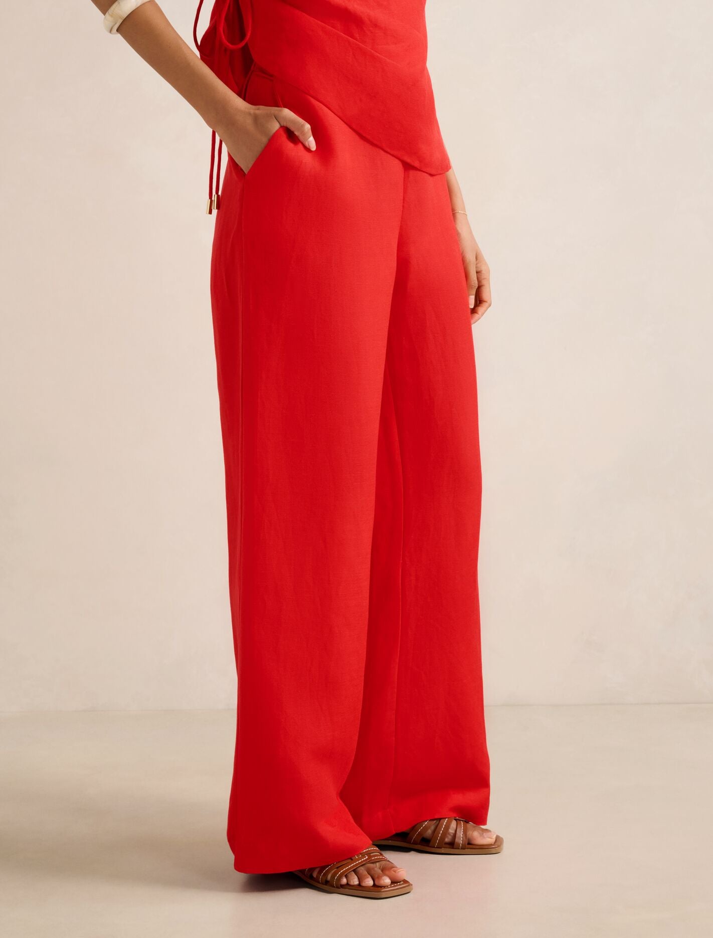 Caitlin Petite Linen Wide Leg Pants