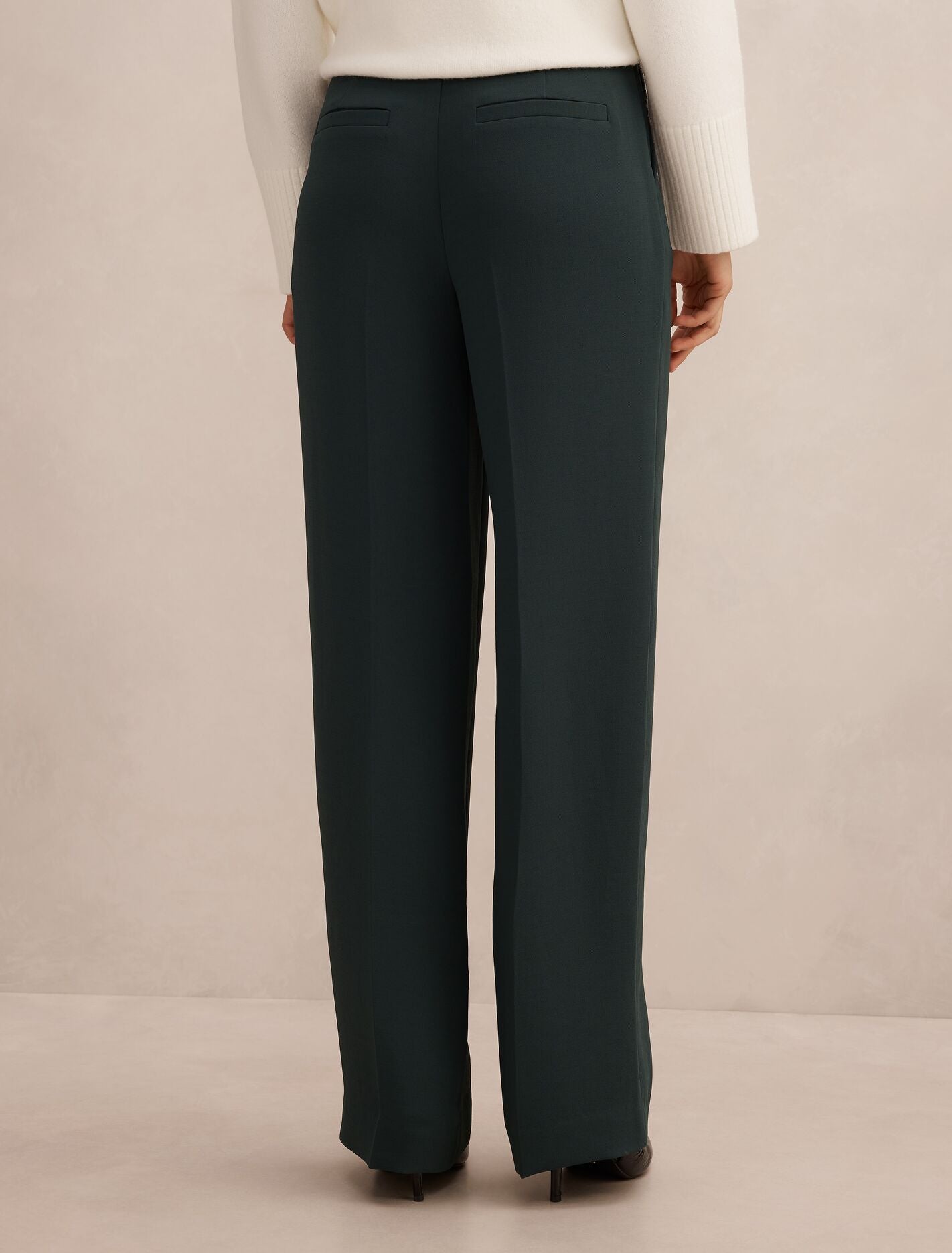 Dani Straight Leg Pants Forever New