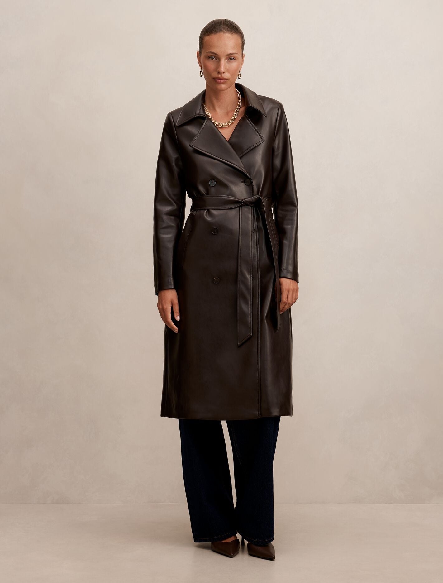 Sabina Pu Trench Coat Dark Chocolate | Forever New