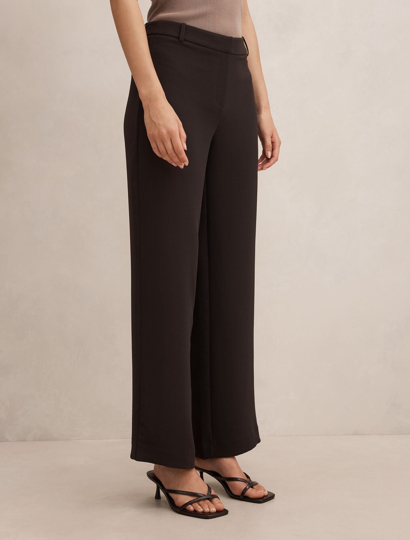 Daphne Mid Waist Straight Leg Pants Forever New