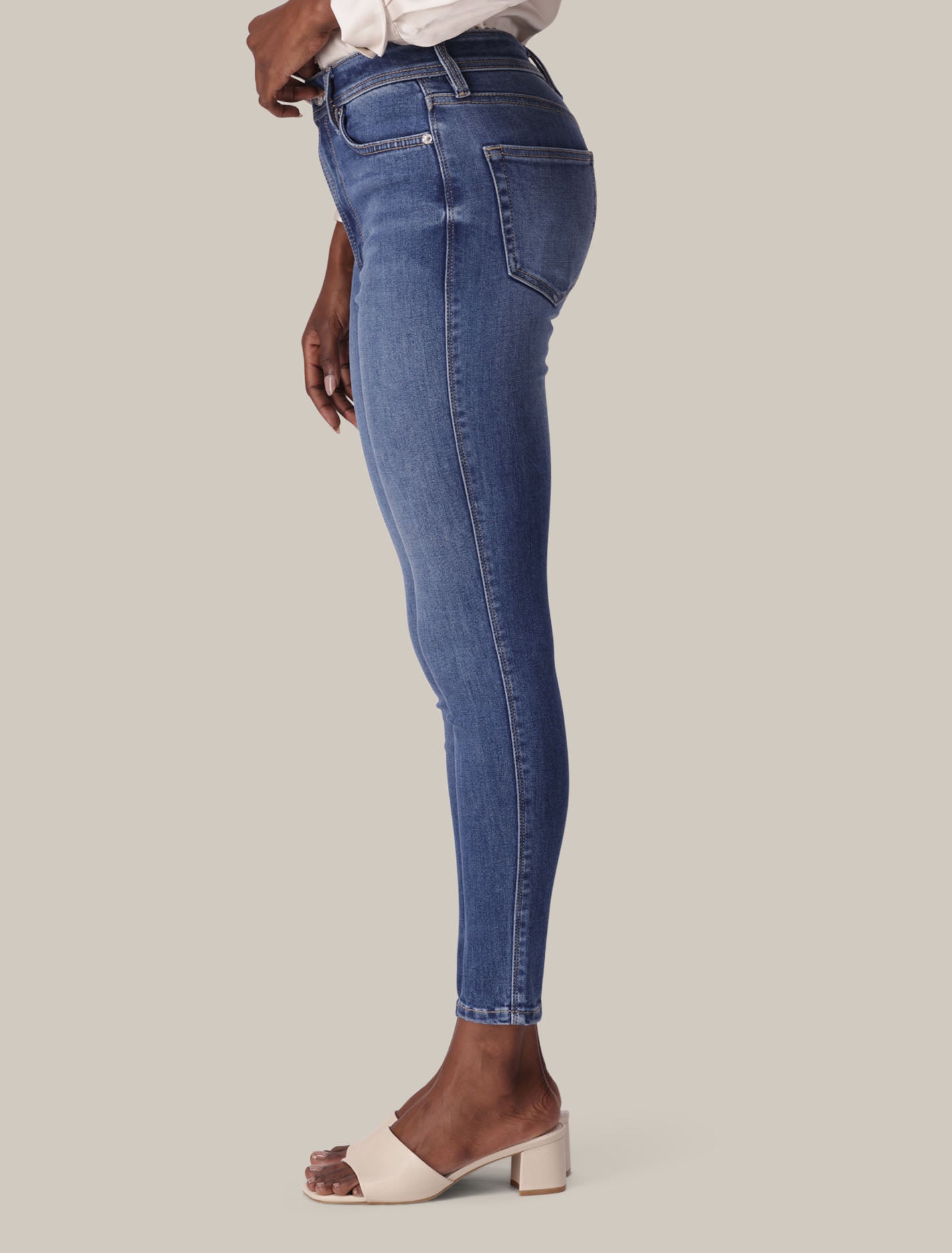 Ashley Mid-Rise Skinny Jeans Forever New