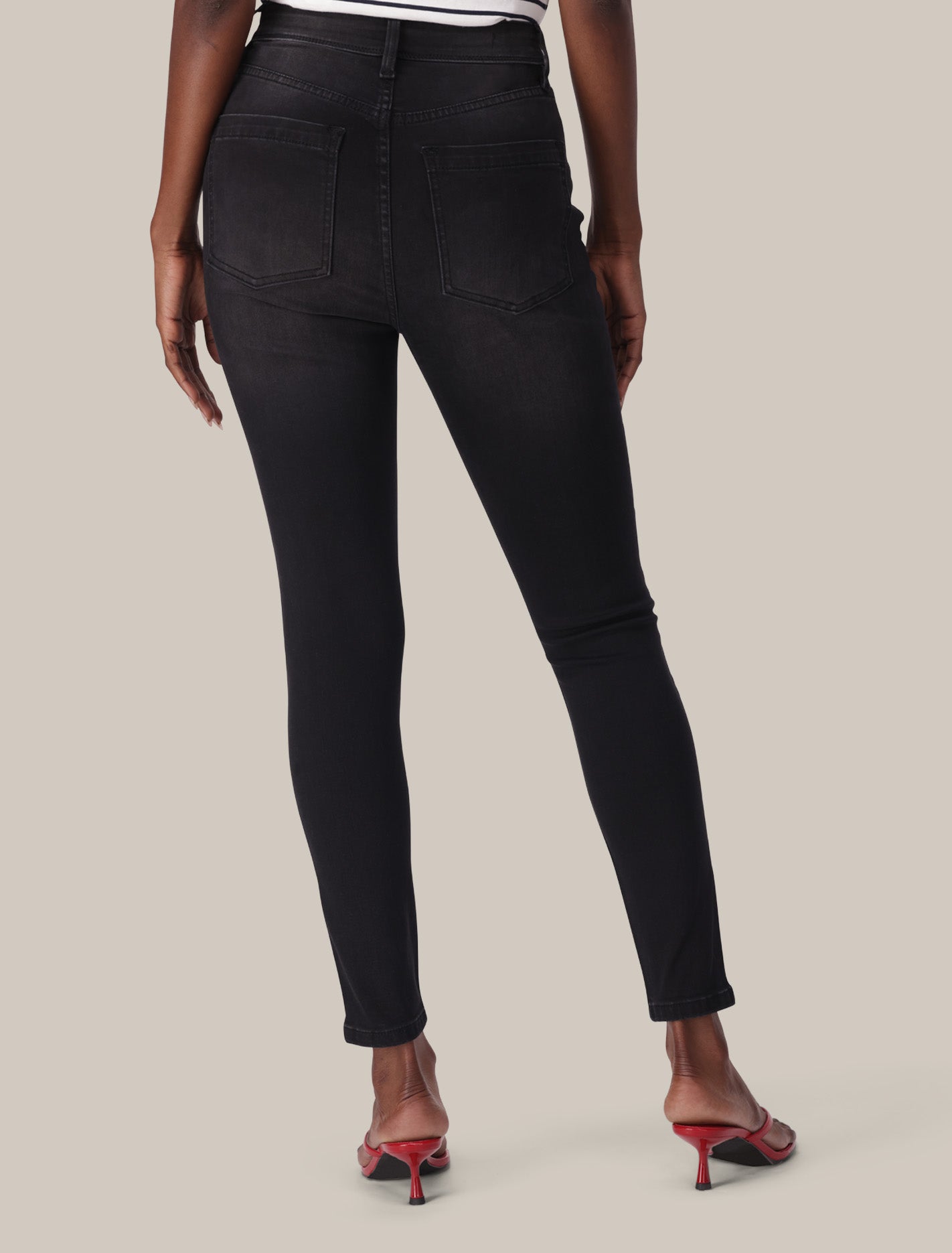 Hayley High-Rise Sculpt Jeans Forever New