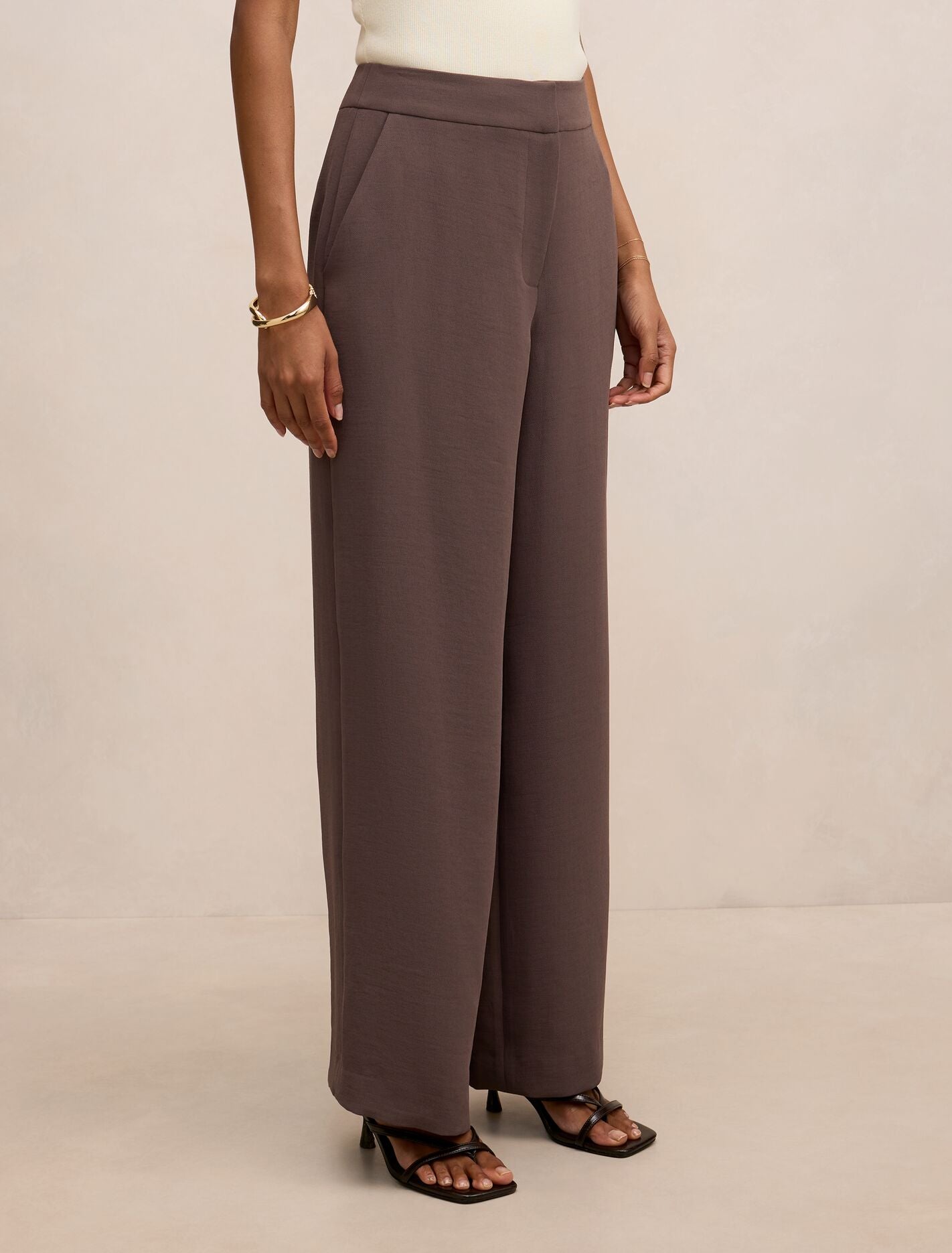 Dani Petite Tailored Straight Leg Pants Forever New