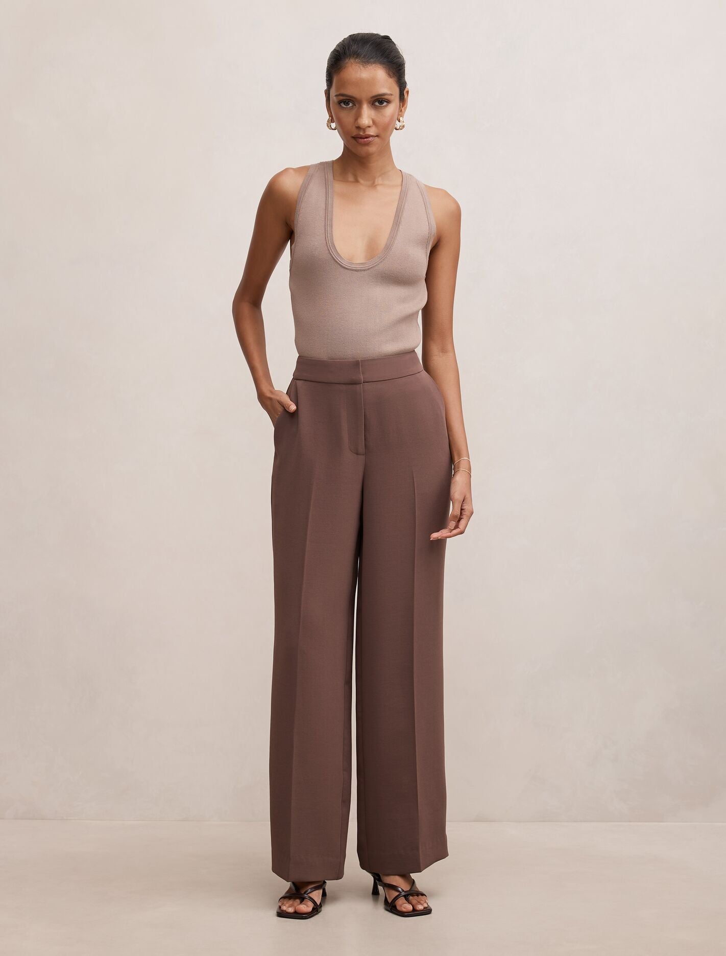 Dani Petite Tailored Straight Leg Pants Forever New