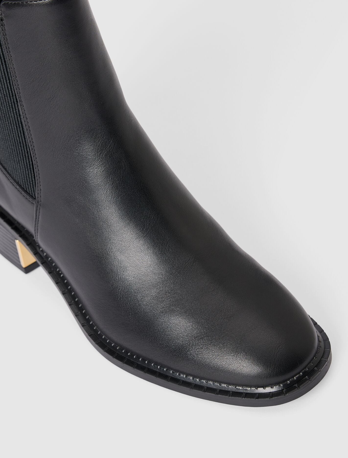 Imogen Chelsea Boot Black | Forever New