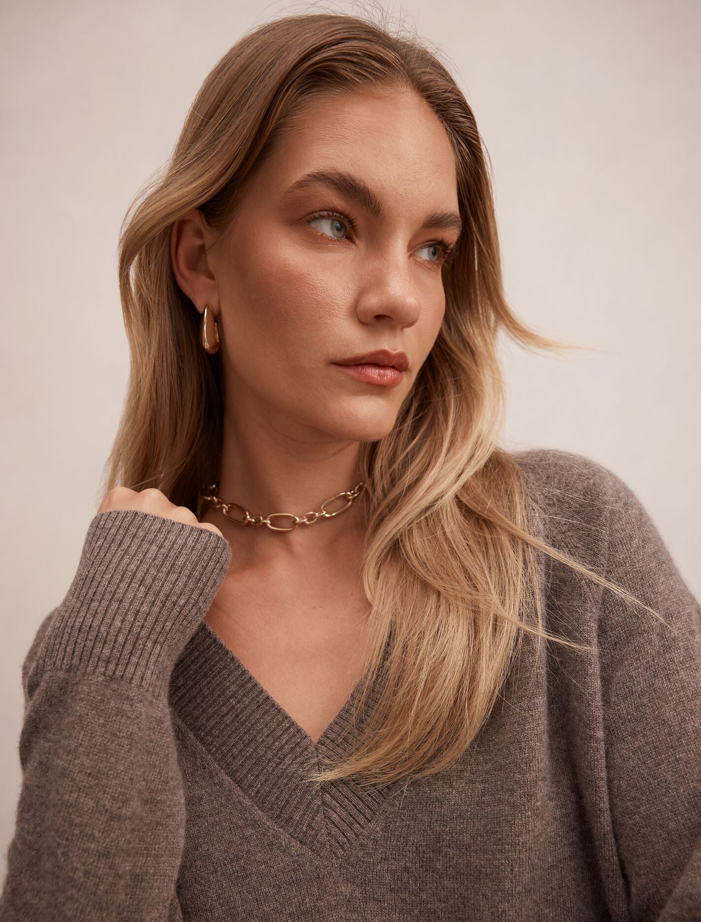 Rumi Cashmere Blend Sweater Mocha | Forever New