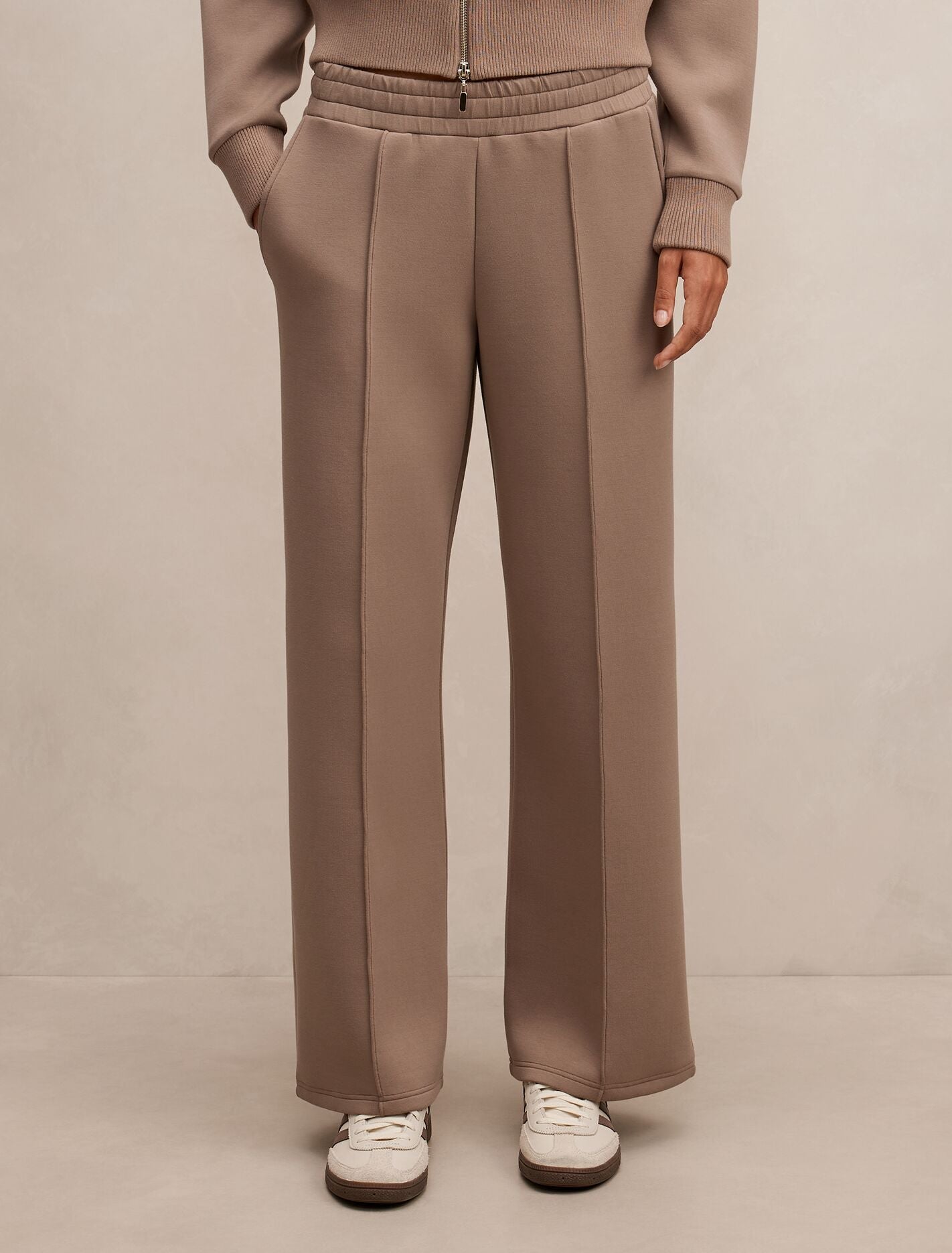 Hunter Wide Leg Lounge Pants Pine Bark | Forever New