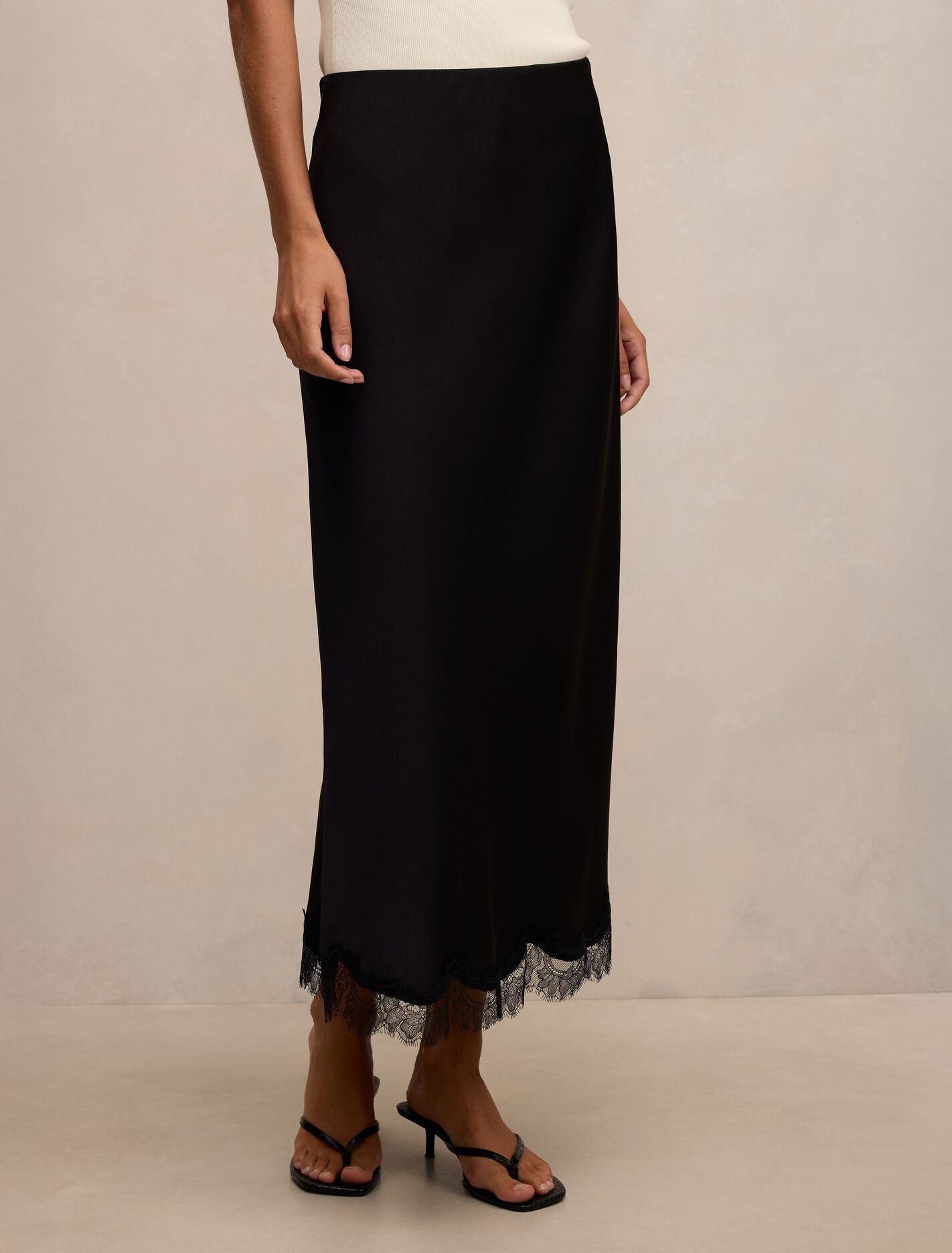 Enola Lace Maxi Skirt Black | Forever New