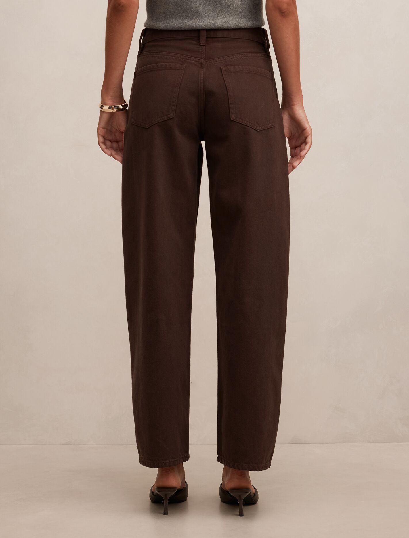 Emma Mid-Rise Barrel Jeans Forever New