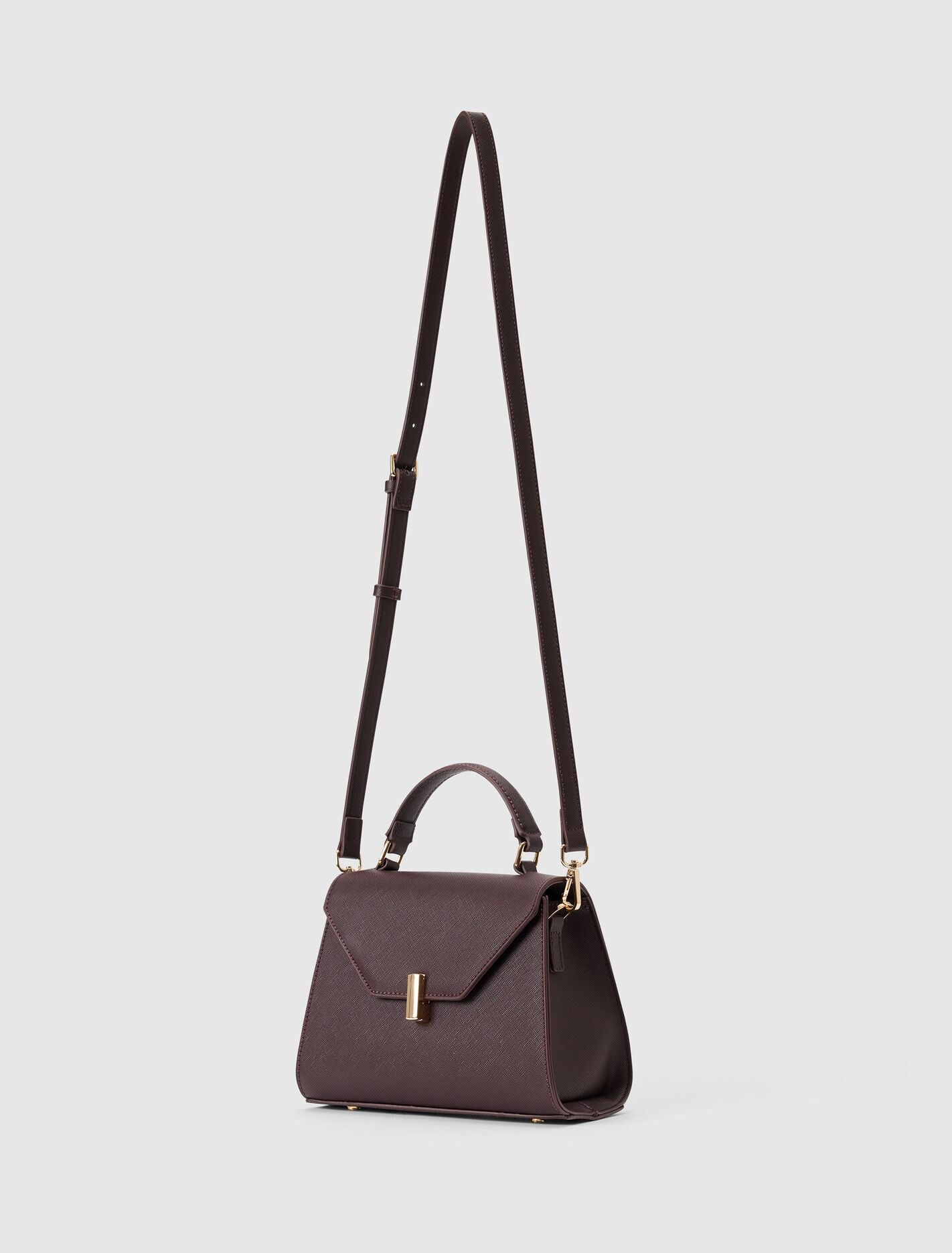 なつ❤︎リーファーポシェット リュタン】ビジュースタッズポシェット(ポシェット)｜BAGS（バッグ