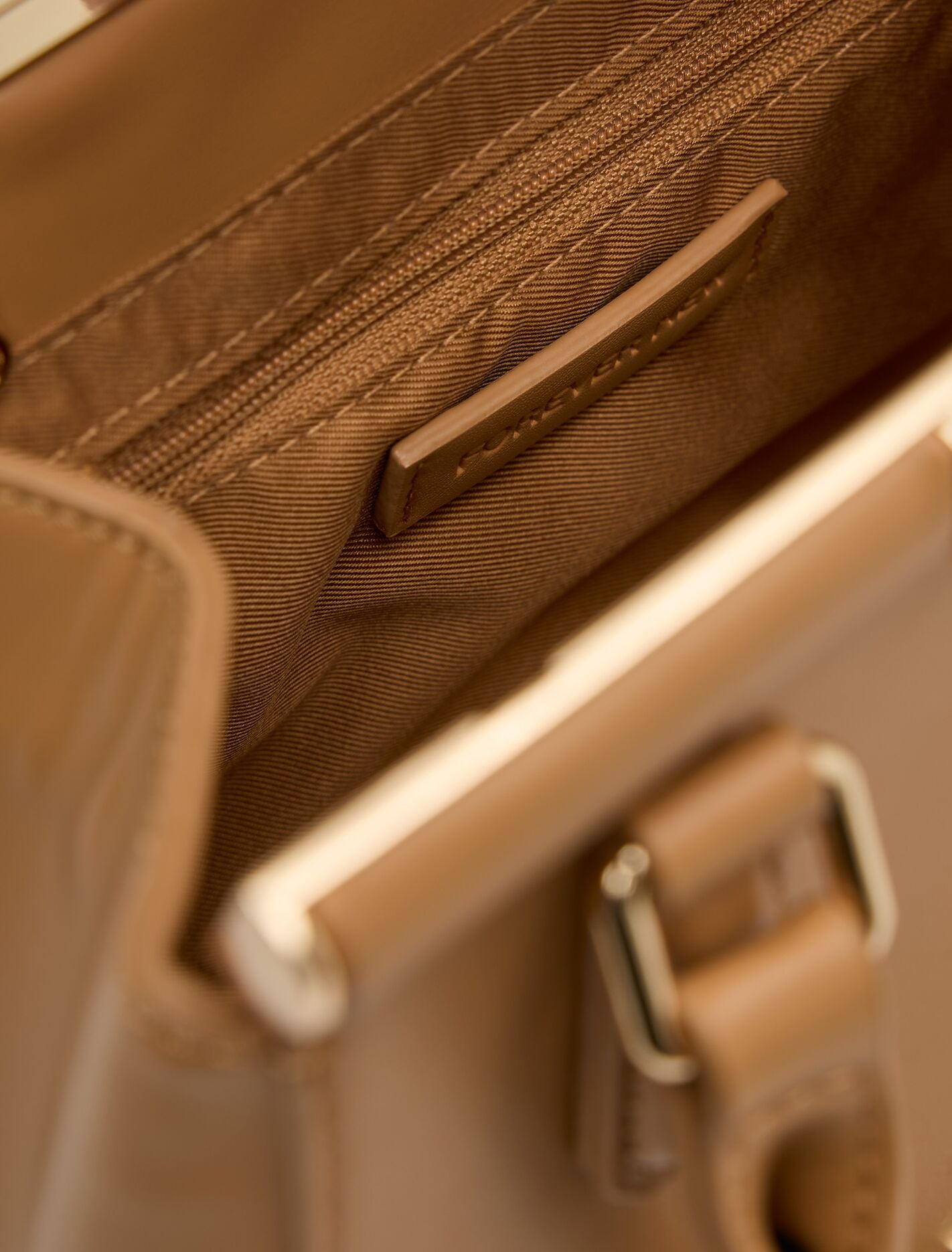Lana Small Lock Grab Bag Forever New