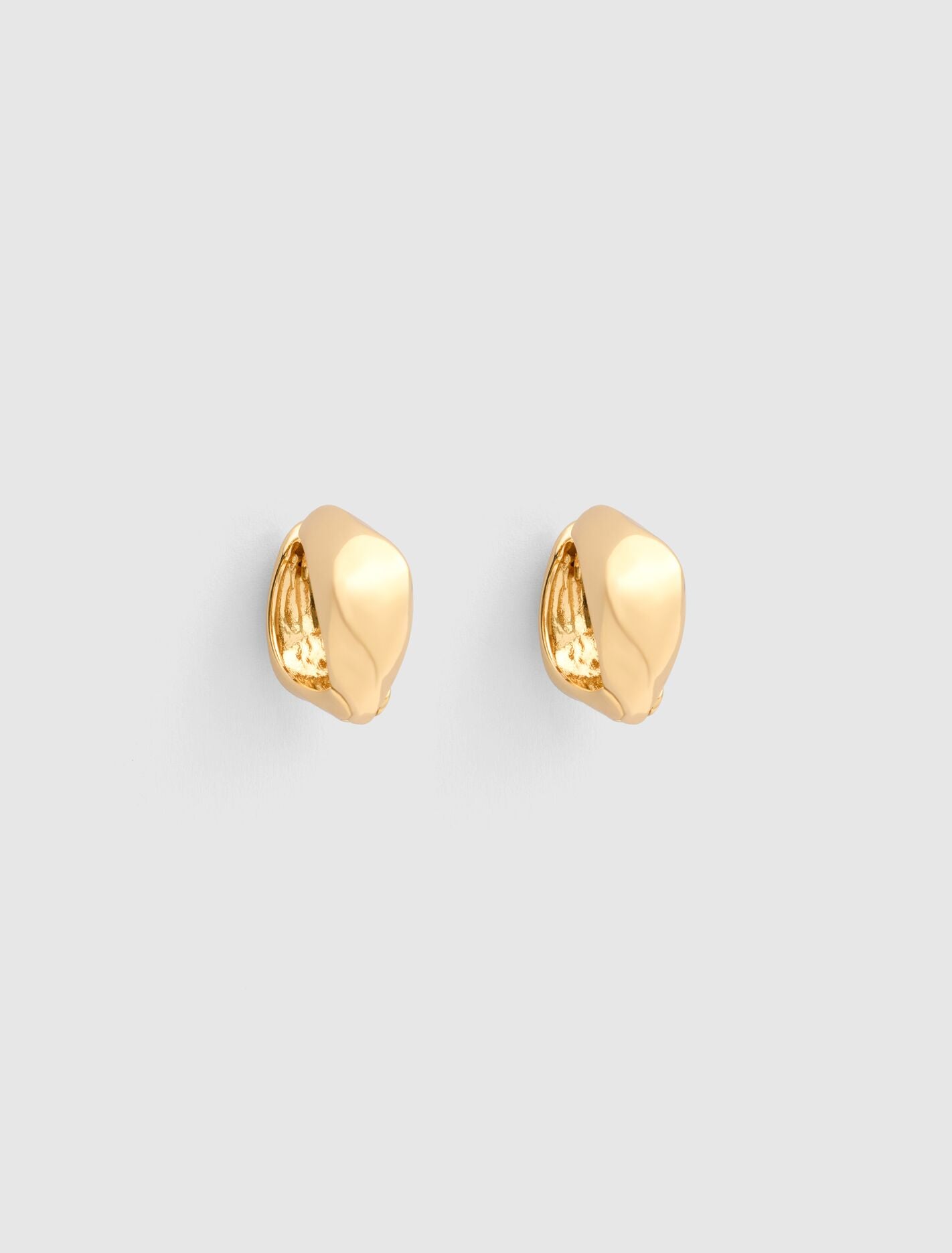 Signature Clare Chunky Angle Hoop Earrings 0 Gold Forever New