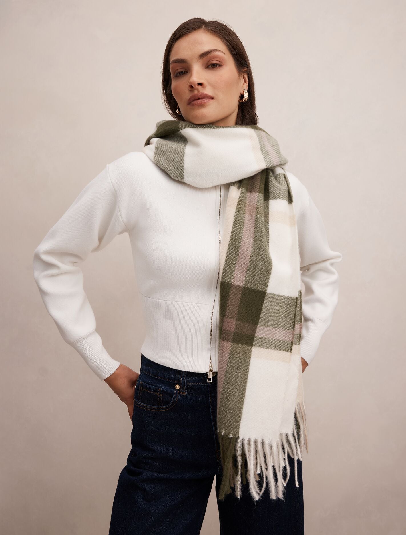 Chelsea Check Scarf 0 Khaki Cream Forever New