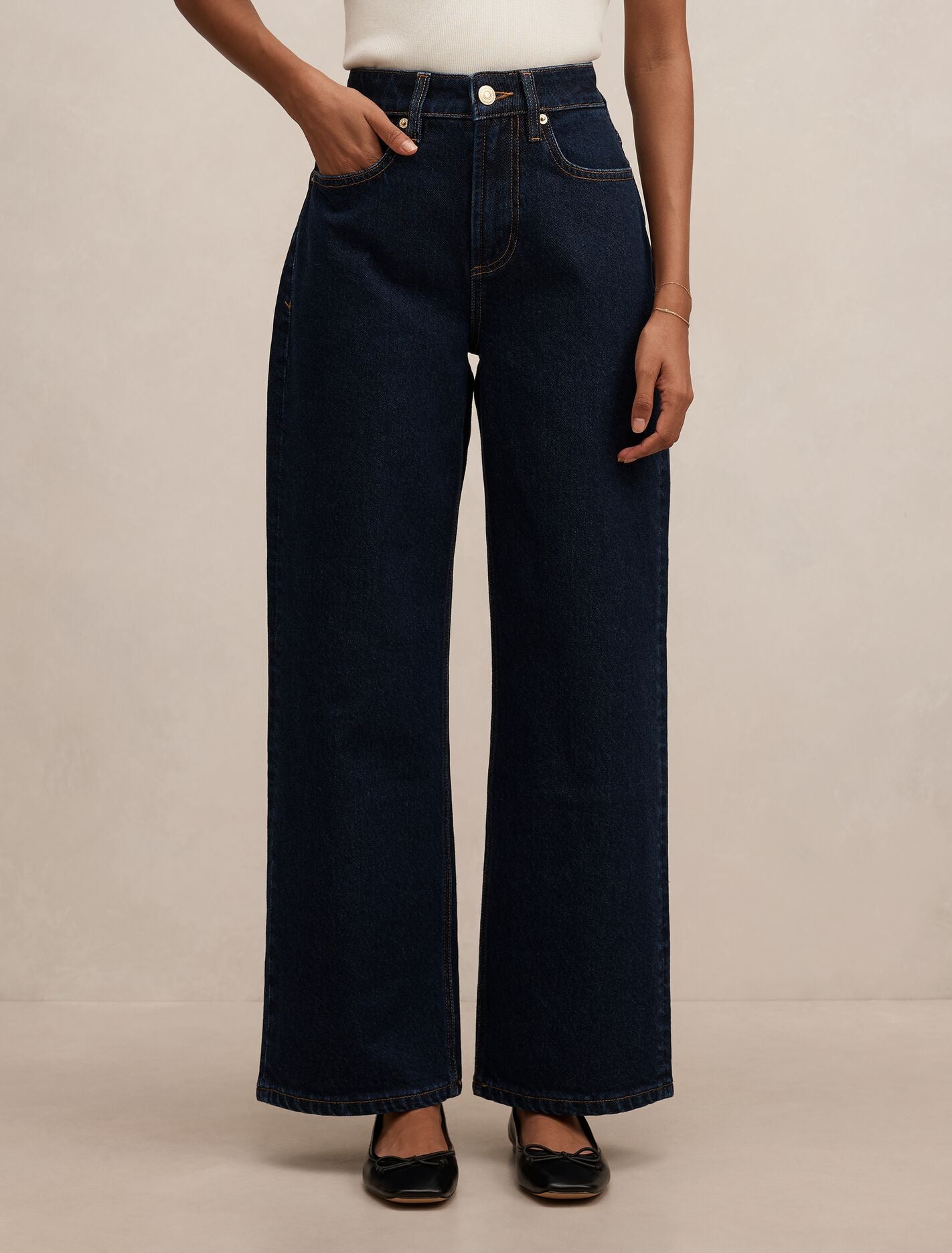 Nicki Petite Mid-Rise Straight Jeans Dark Indigo Forever New