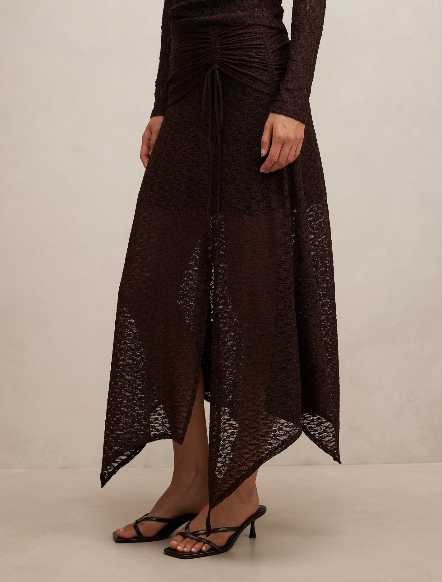 Alex Hanky Hem Lace Skirt Forever New