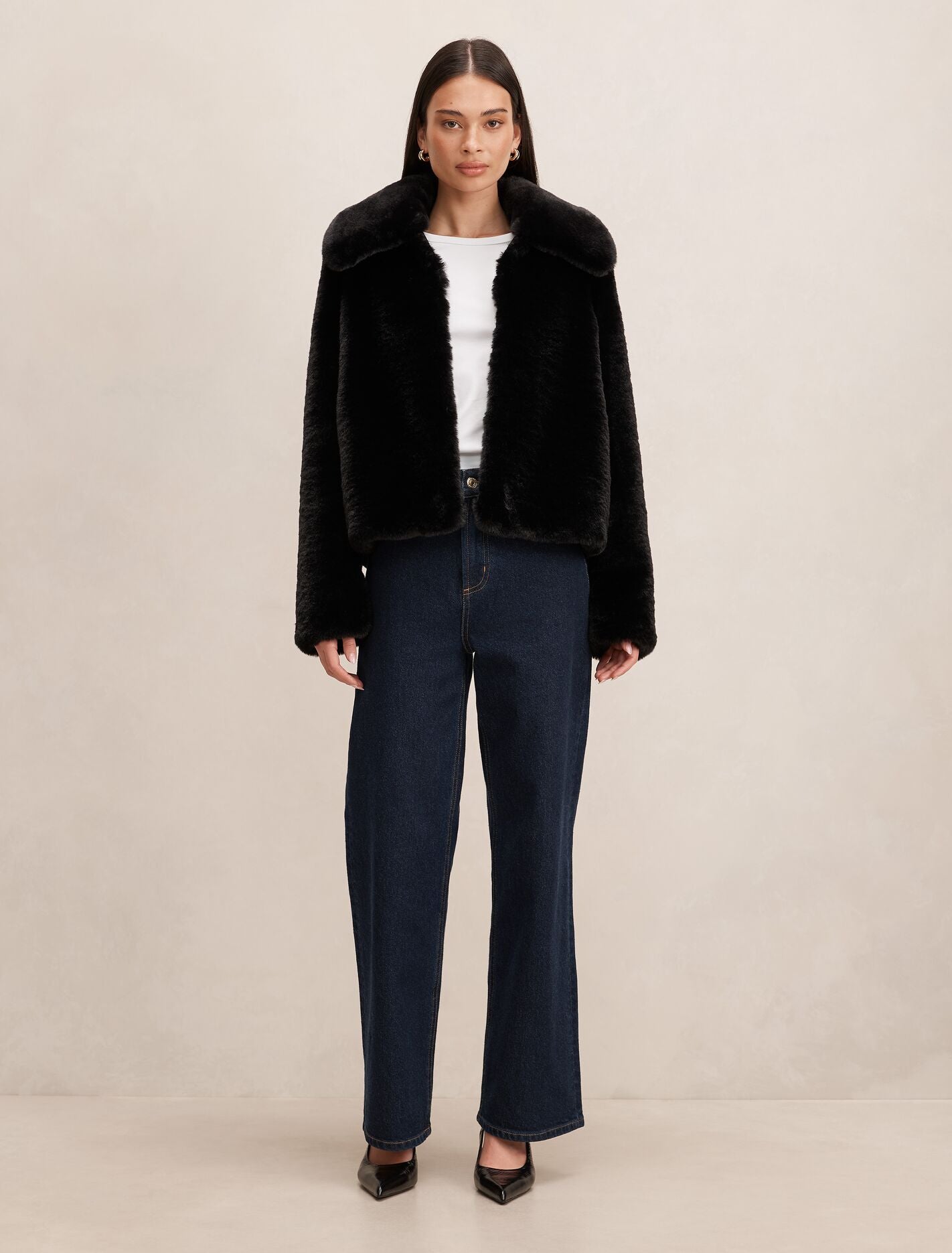 Piper Short Faux Fur Jacket Black | Forever New