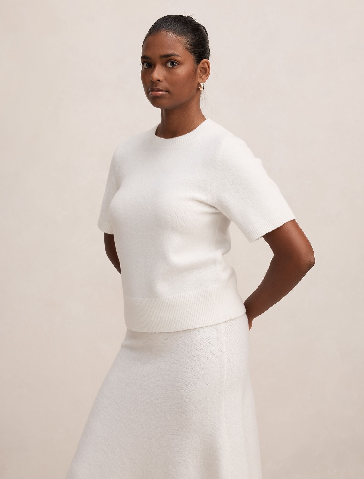 Elliotte Petite Knitted T-Shirt Forever New