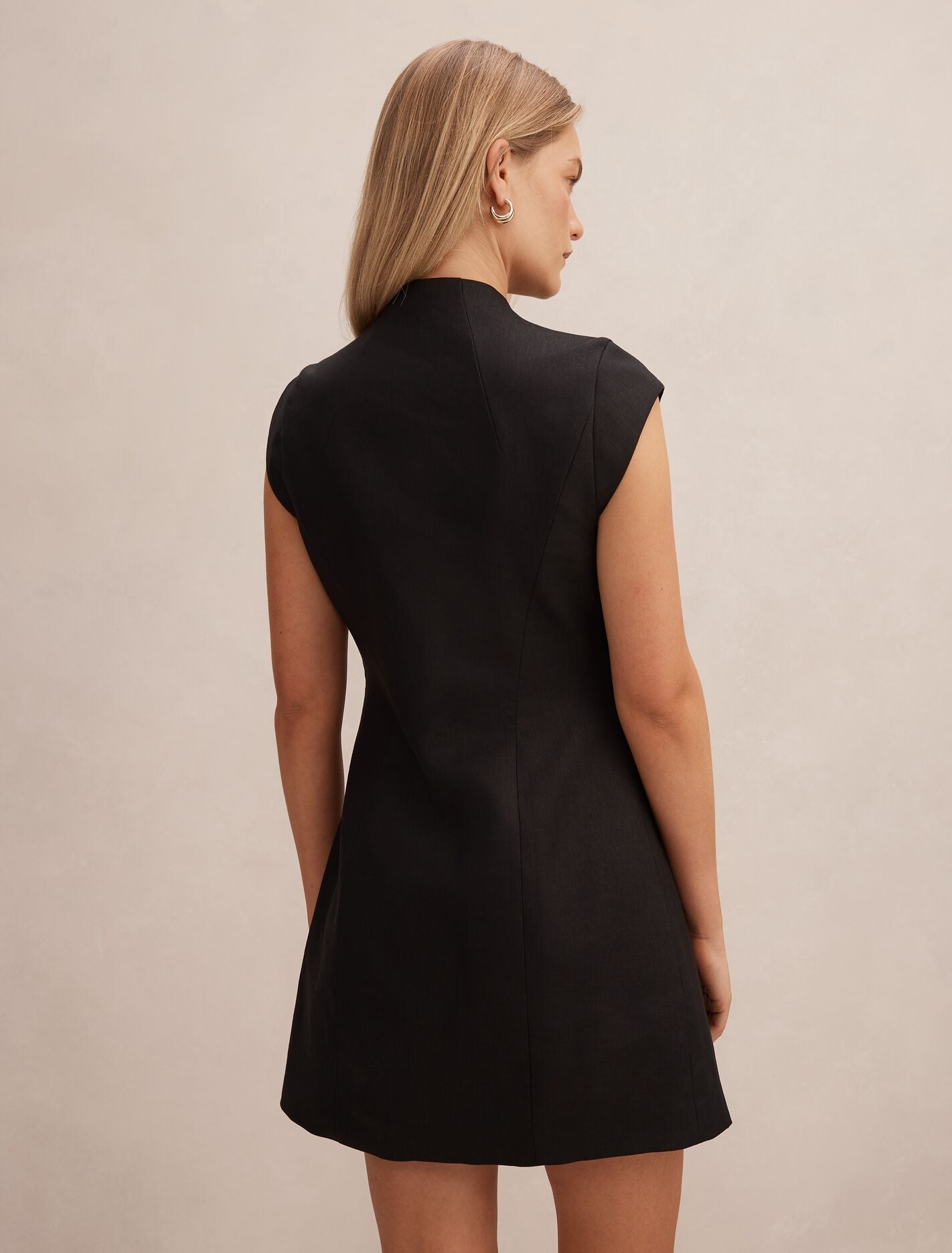 Eliza Sculpted Linen Mini Dress Black | Forever New
