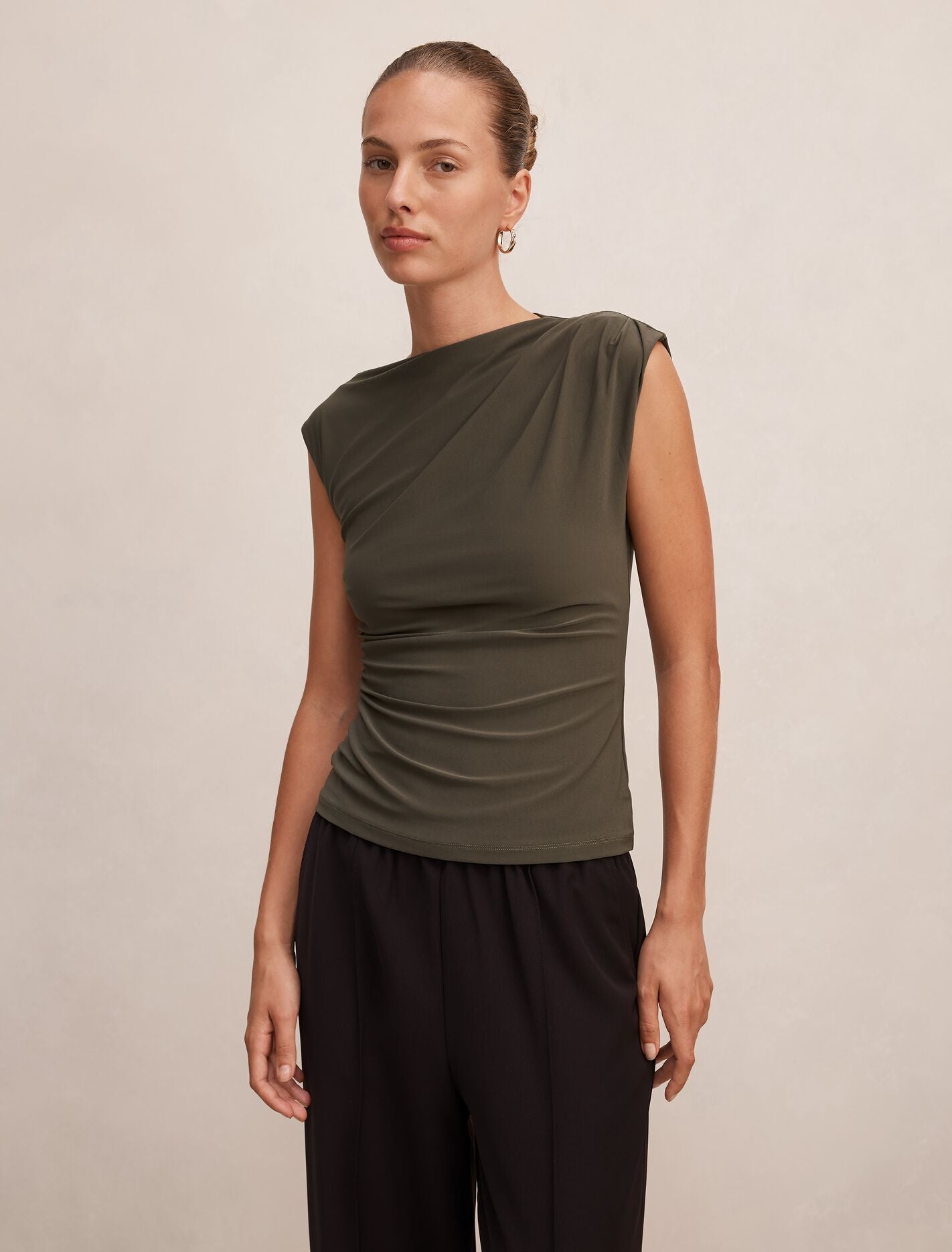 Logan Asym Shoulder Top Forever New