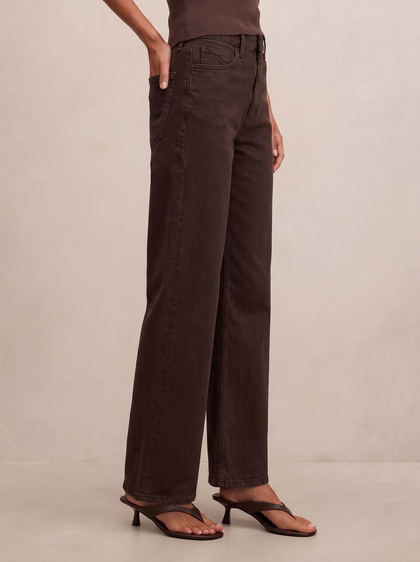 Nicki Mid-Rise Straight Jeans Forever New