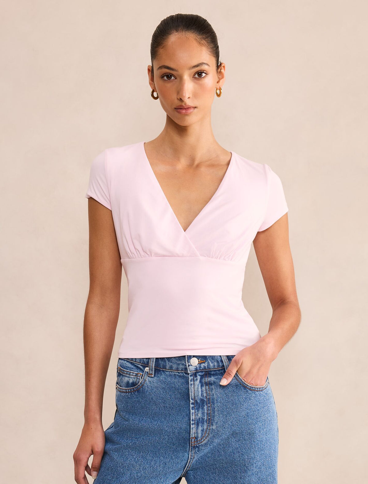 Harri Short Sleeve V-Neck Top Forever New