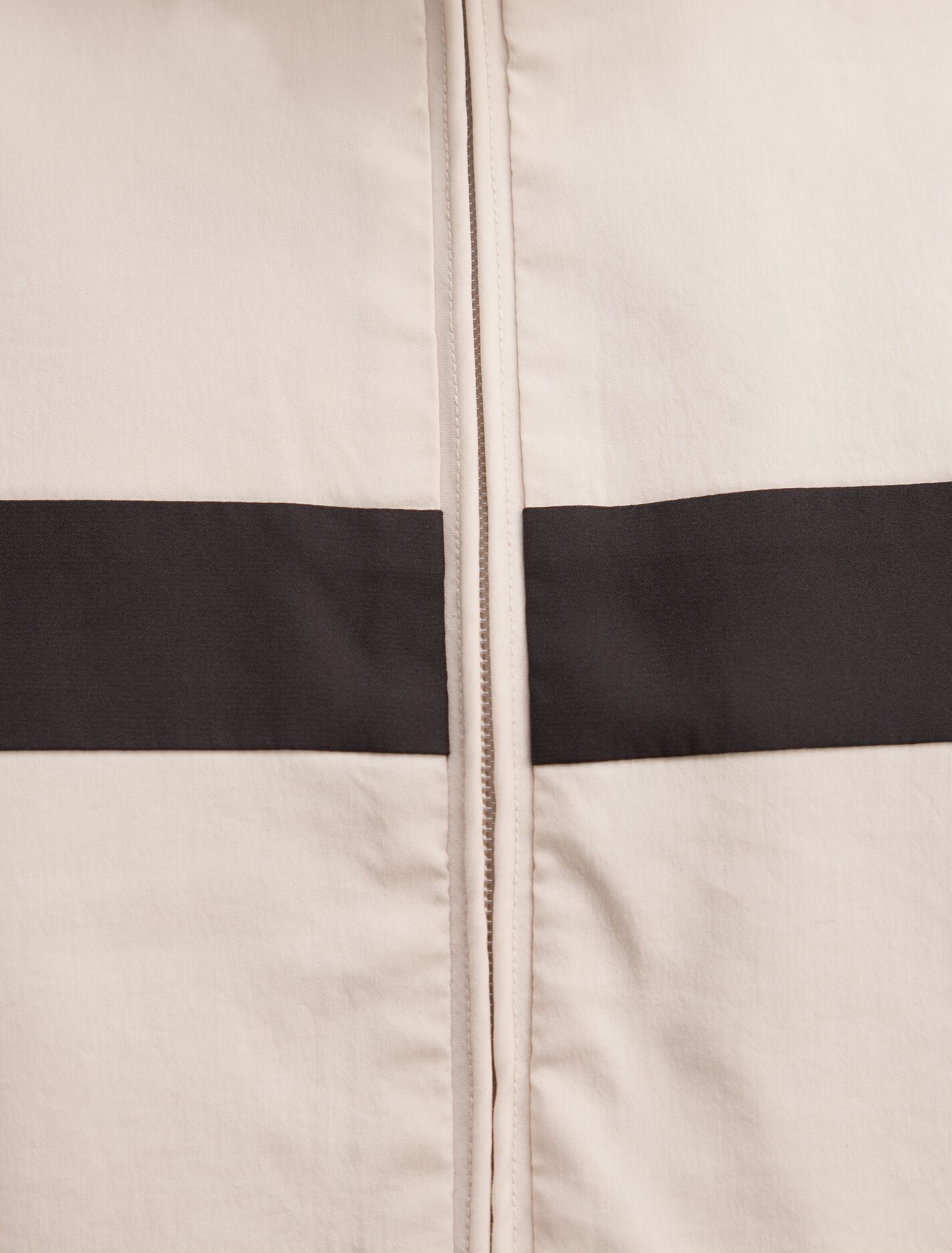 Arlo Windbreaker Jacket Forever New
