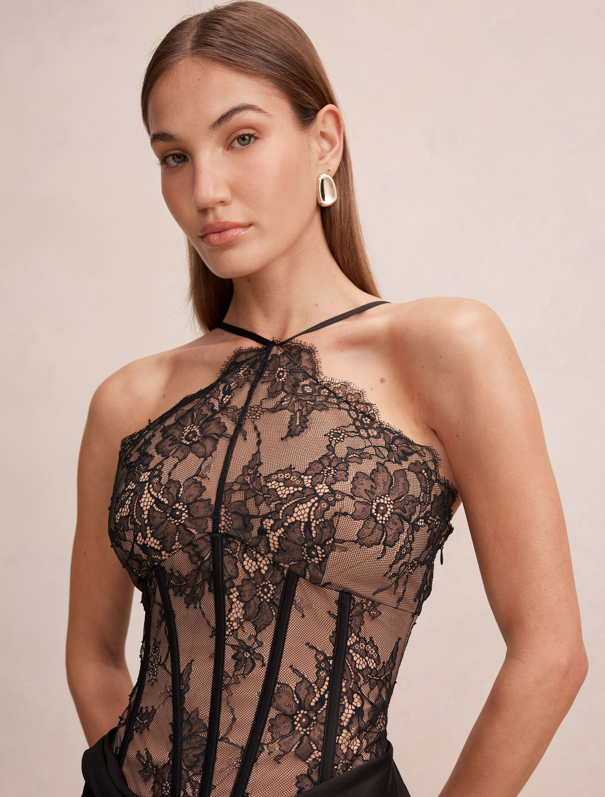 Nellie Lace Halter Maxi Dress Forever New