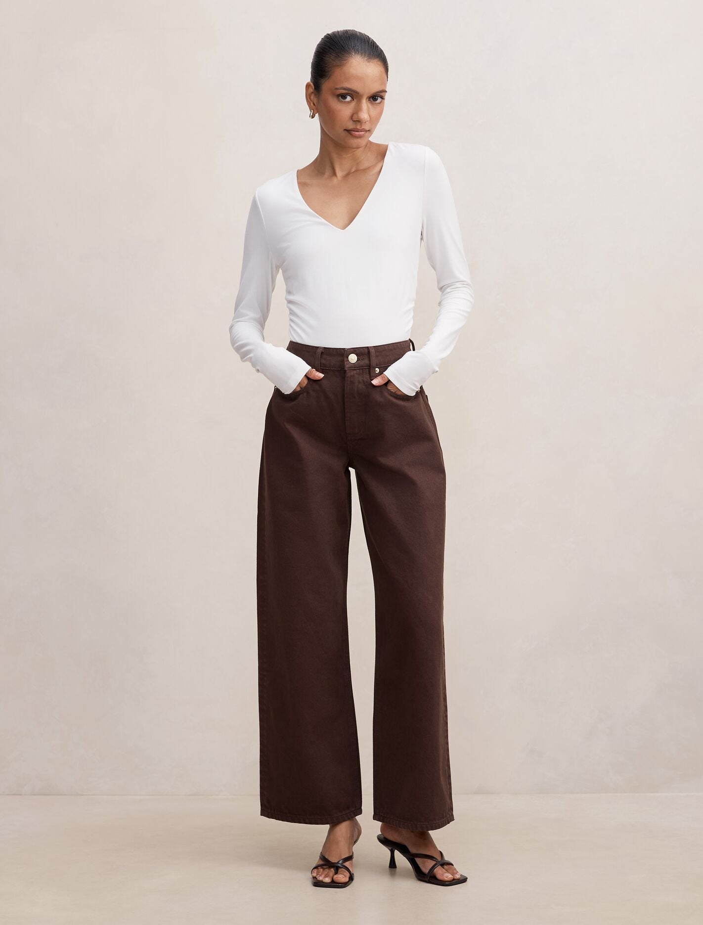 Nicki Petite Mid Rise Straight Jeans Forever New