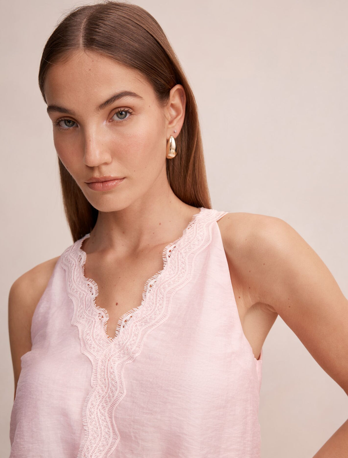 Maeve Lace Tie Top Forever New
