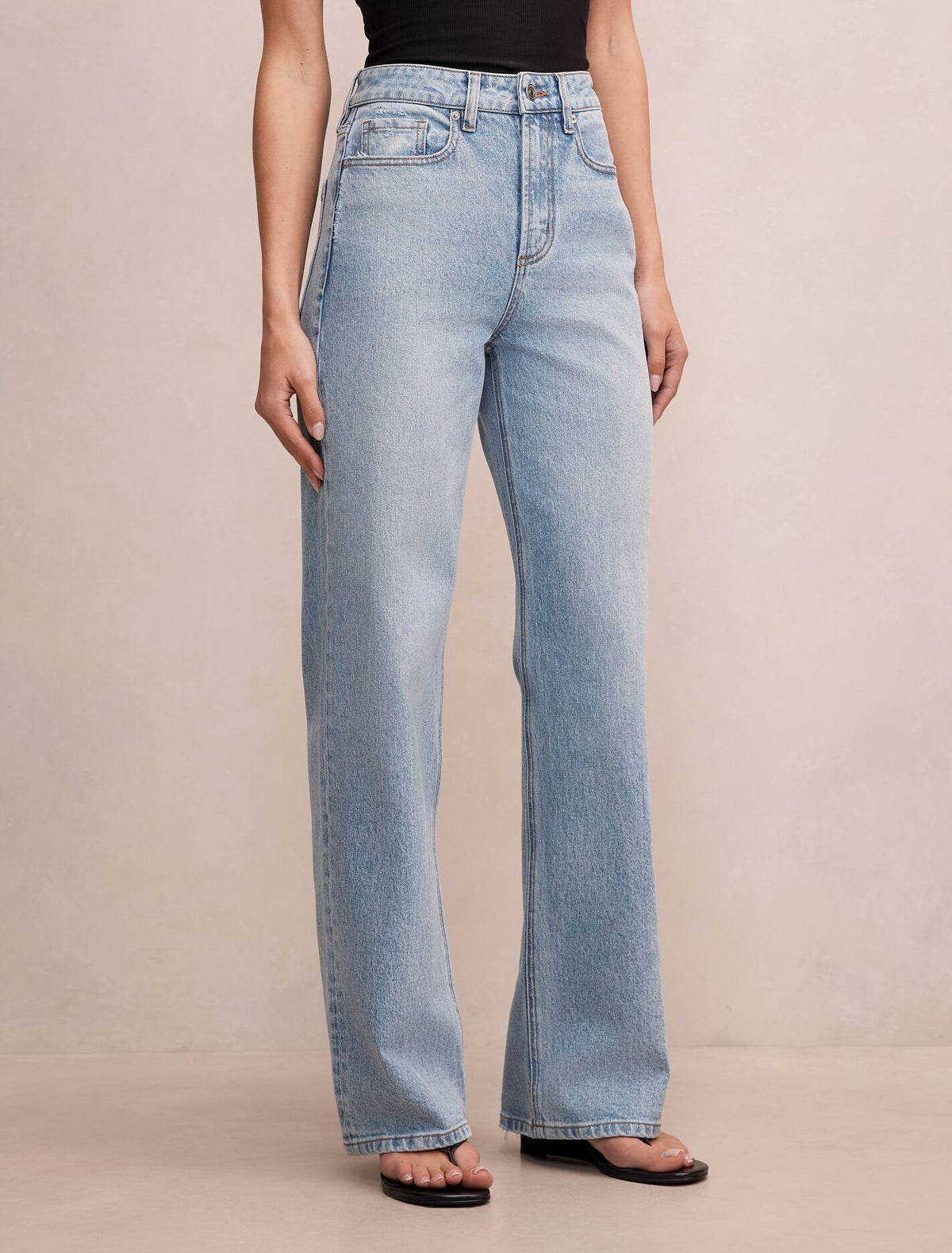 Emma Mid-Rise Barrel Jeans