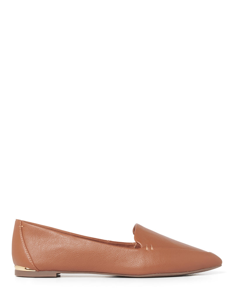 Layla Pointed Flat Tan | Forever New