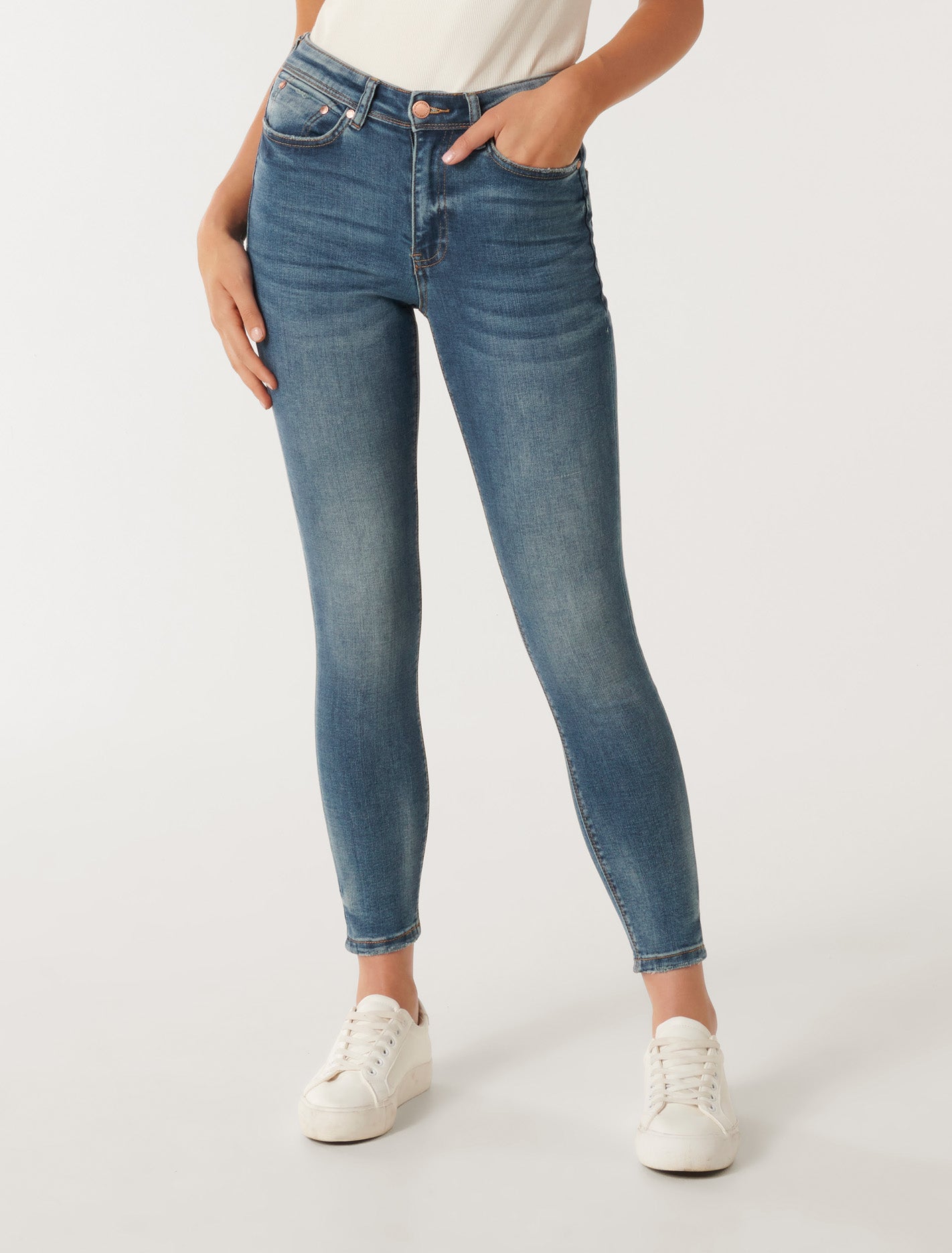 Nala Mid-Rise Skinny Jeans Kalk Bay | Forever New