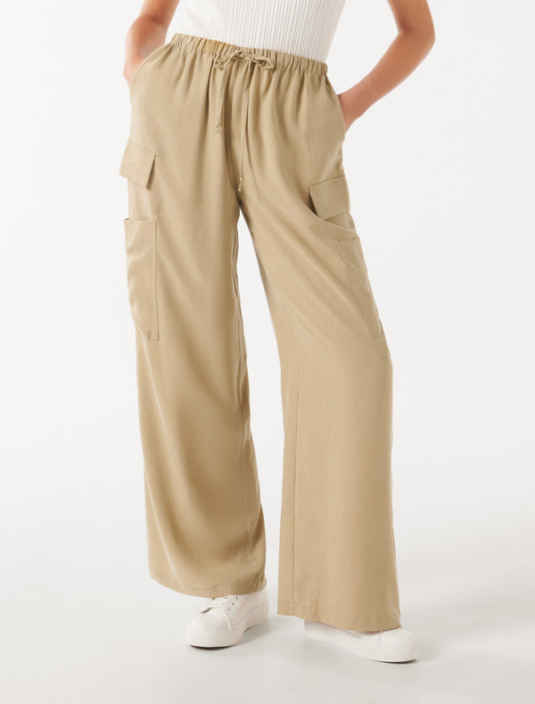 Elsie Elastic Waist Cargo Pants Forever New