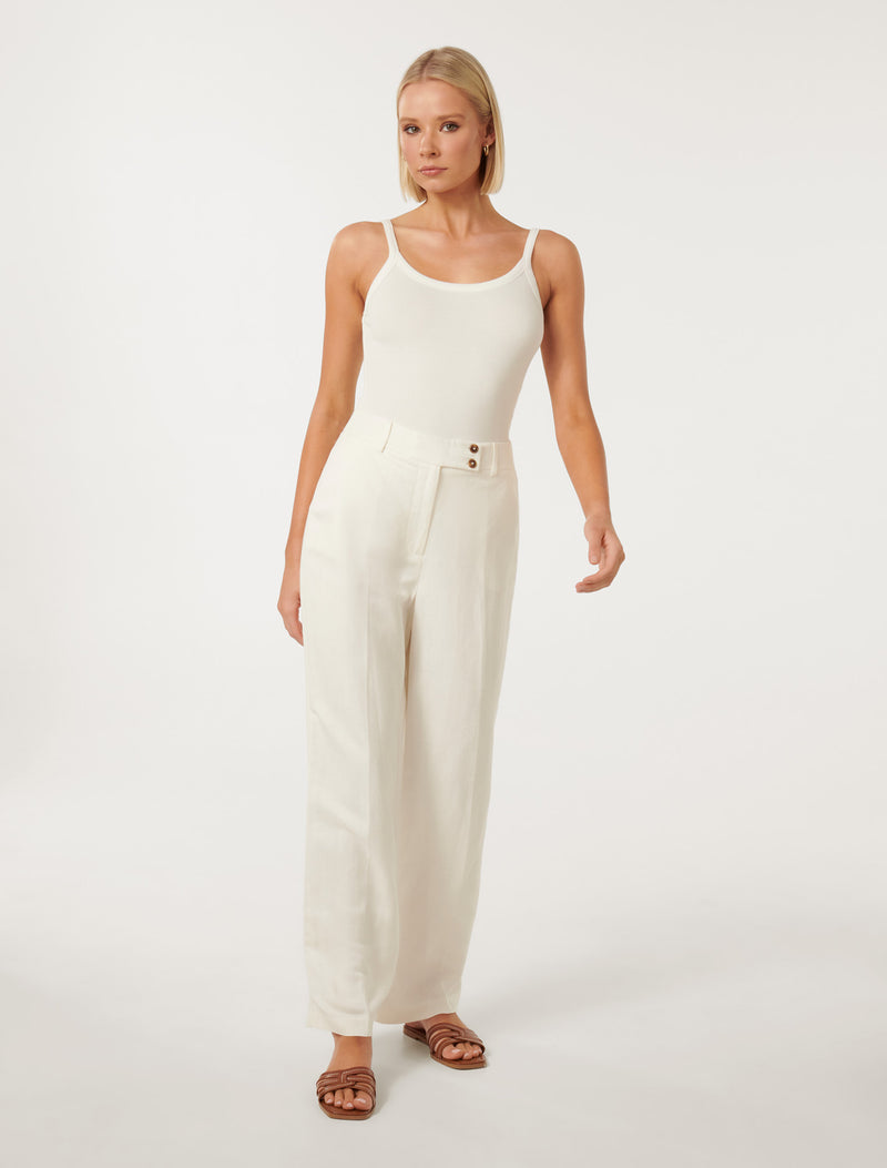 Bella Elegance Bodysuit: Sleek, Chic, Perfect Fit - White / S