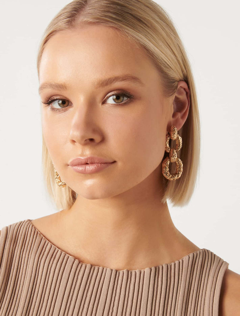 Signature Tabitha Textured Link Earrings Forever New