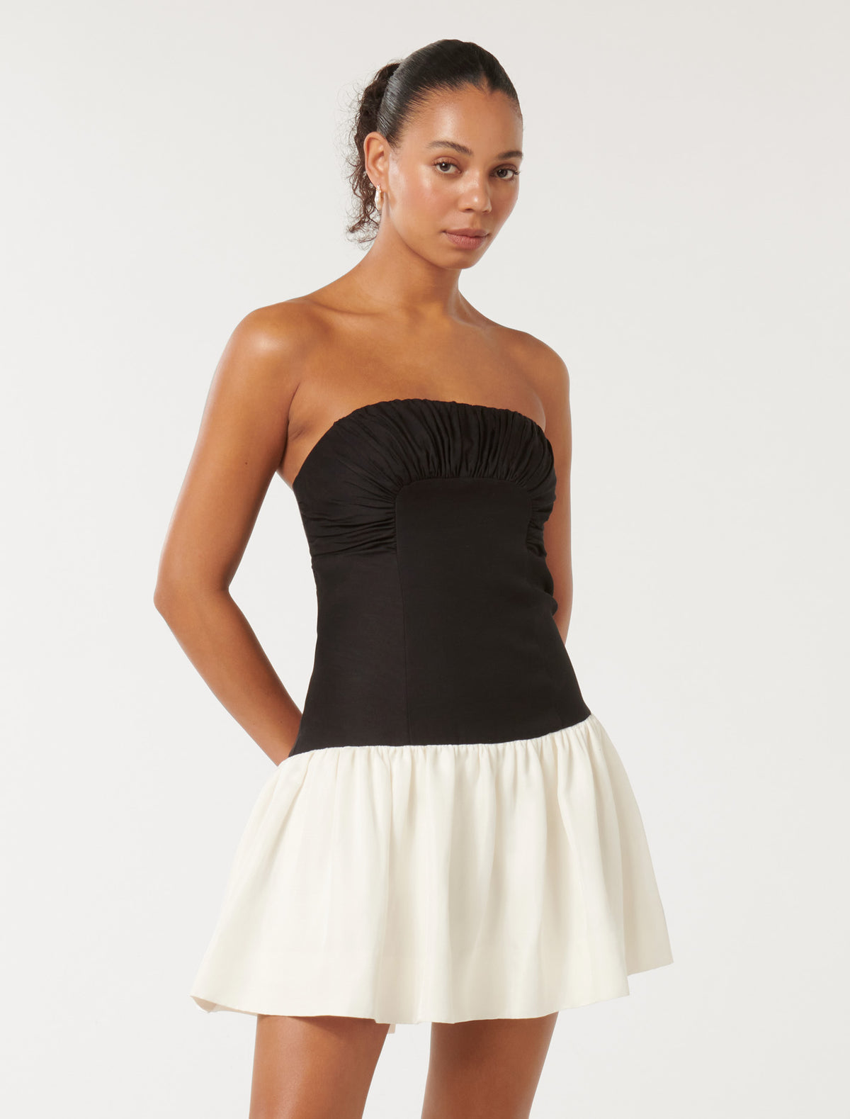 Carla Strapless Mini Dress Black/White Forever New — free download