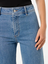 Lauren High Waisted Flare Jeans Forever New