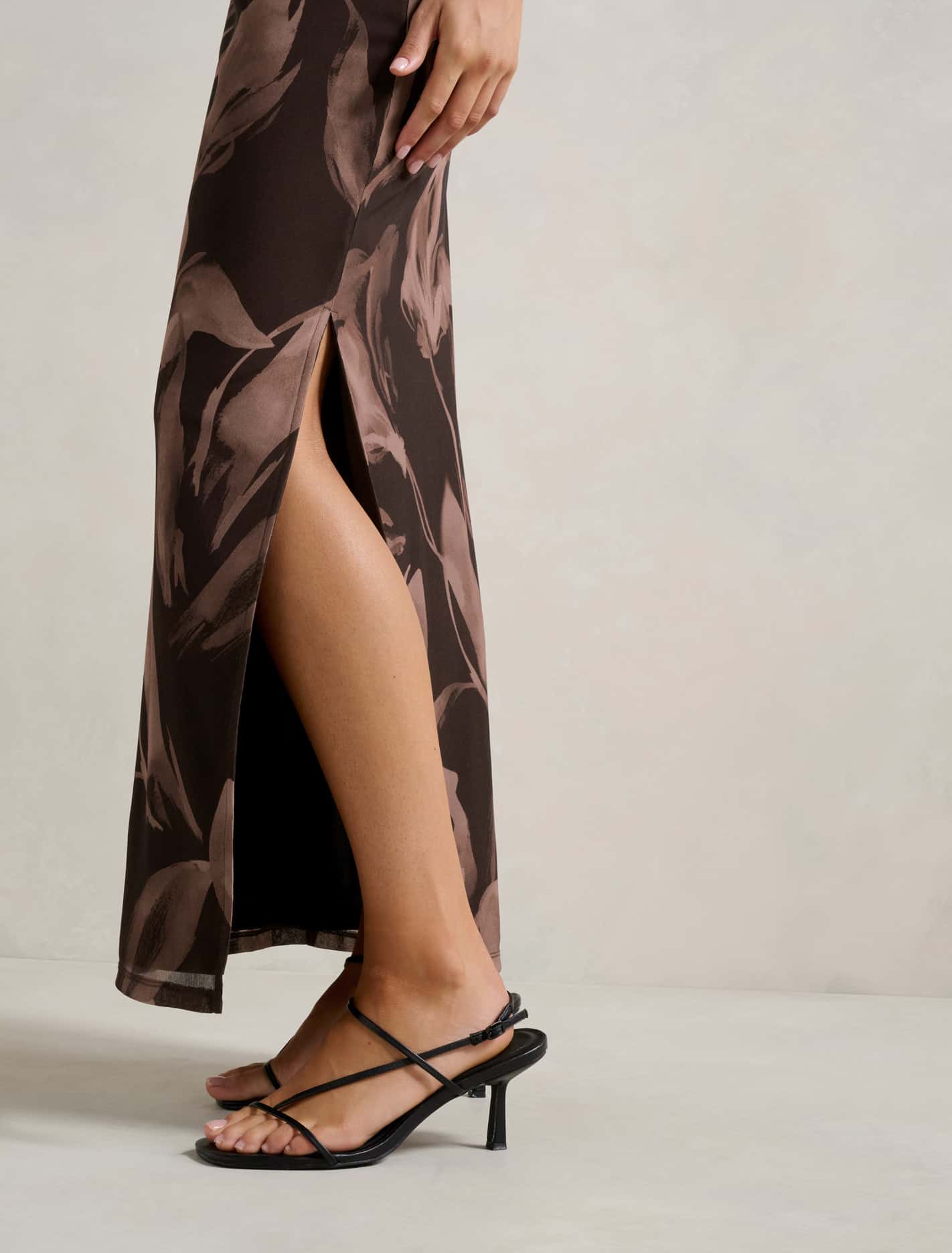 Mia Mesh Maxi Skirt Forever New