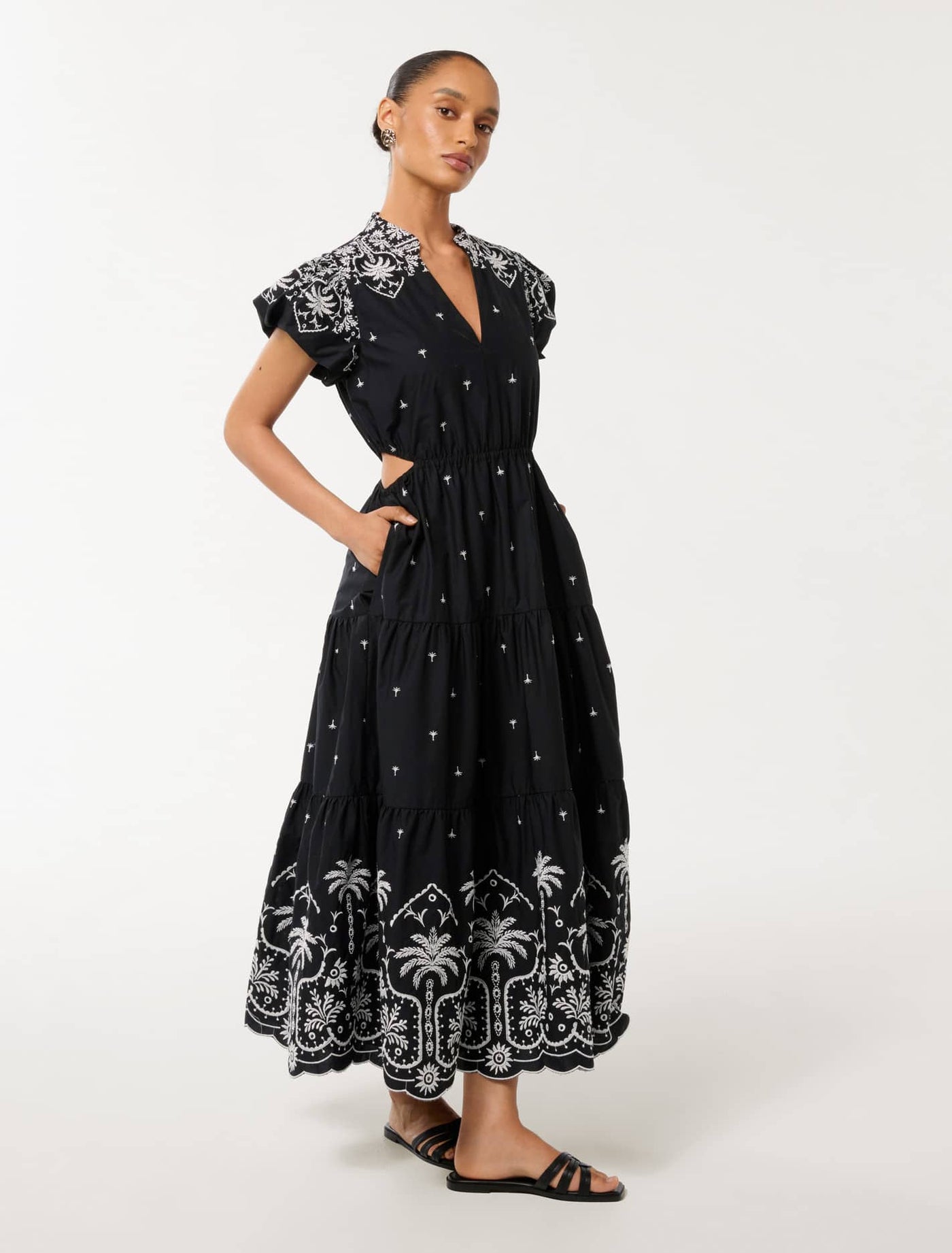 Lilo Petite Tiered Embroidery Midi Dress in Black Size 6