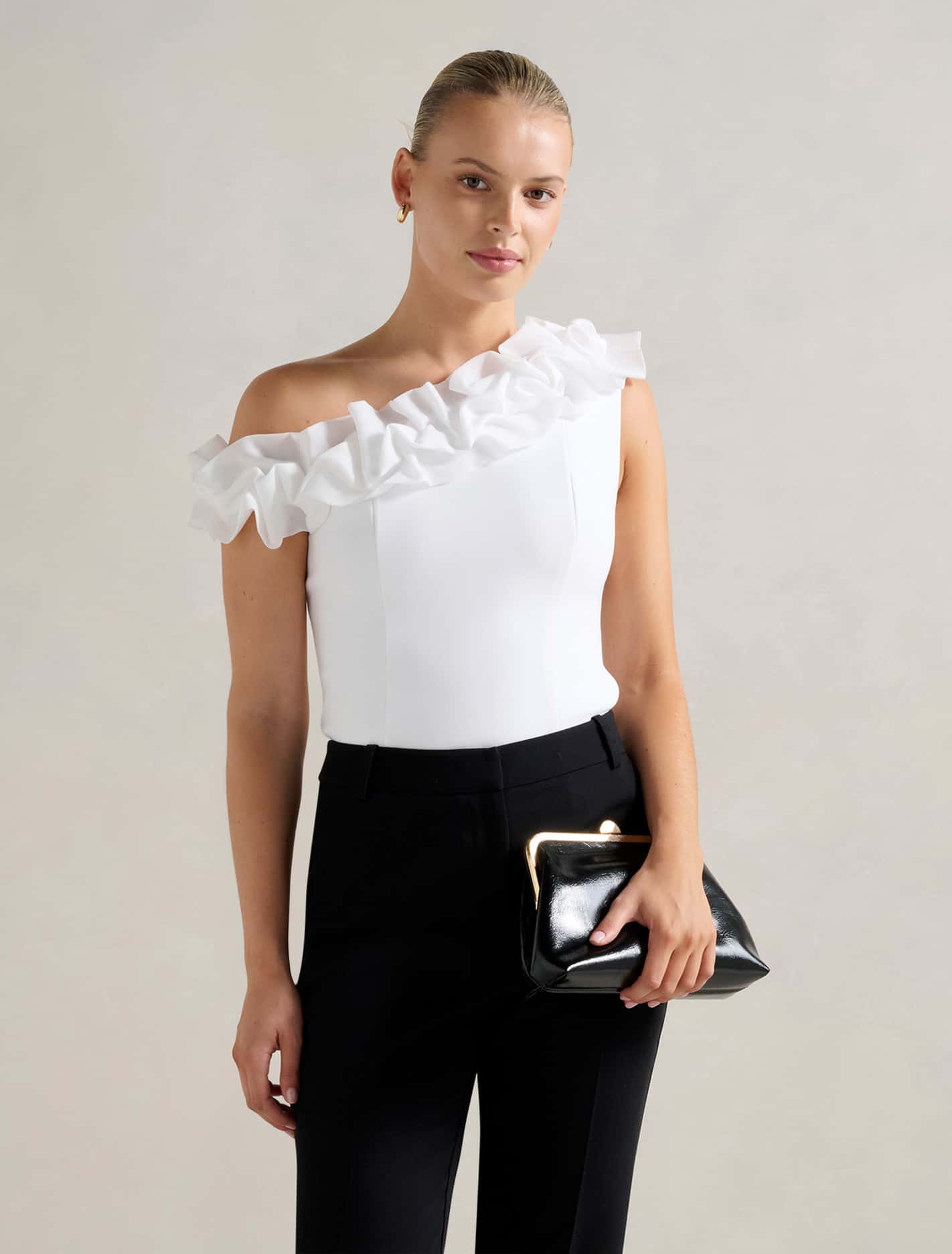 Sadie Tipped Shoulder Ruffle Top Porcelain Forever New