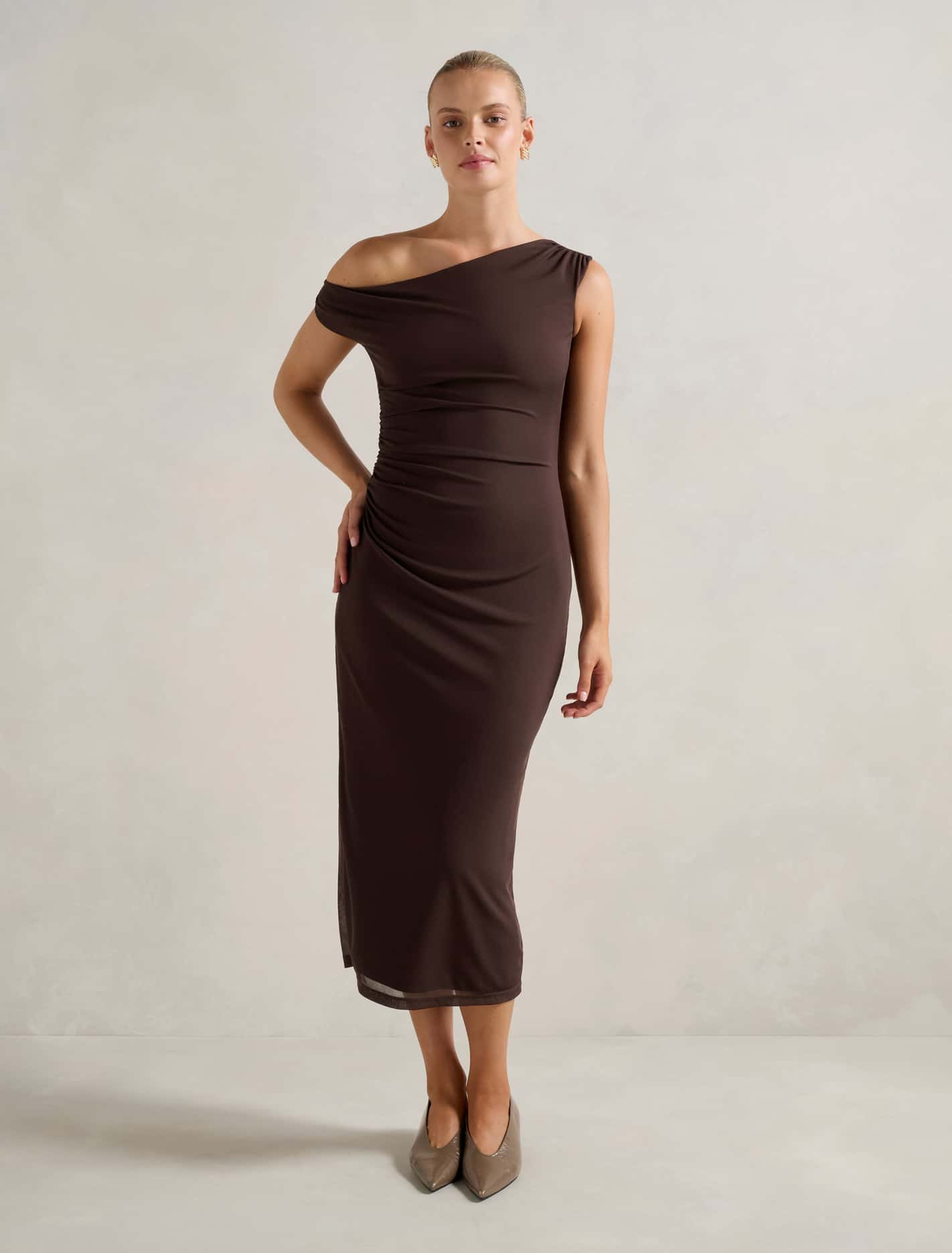 Gisella Tipped Mesh Midi Dress Chocolate Forever New