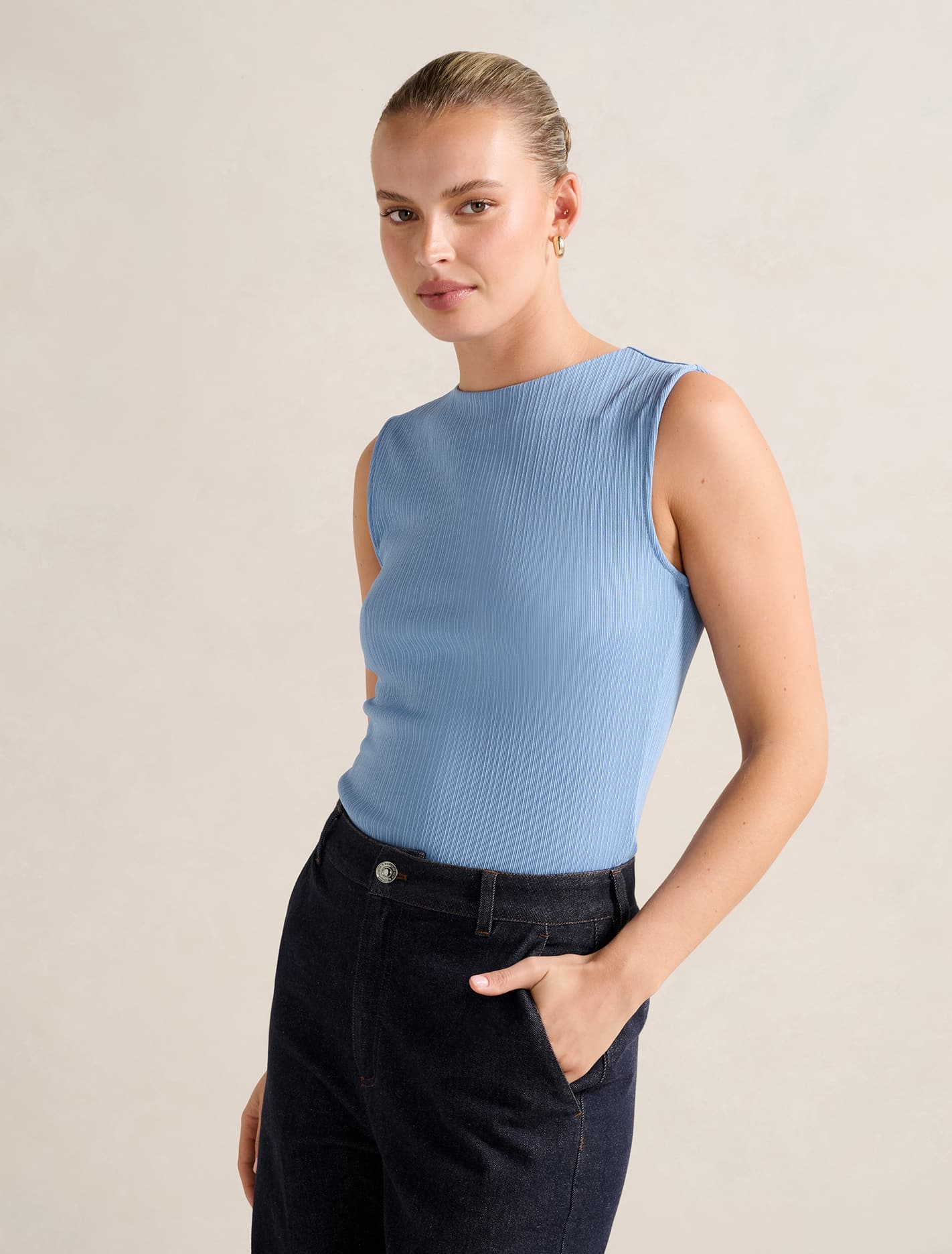 Frankie Boat Neck Tank Top Forever New