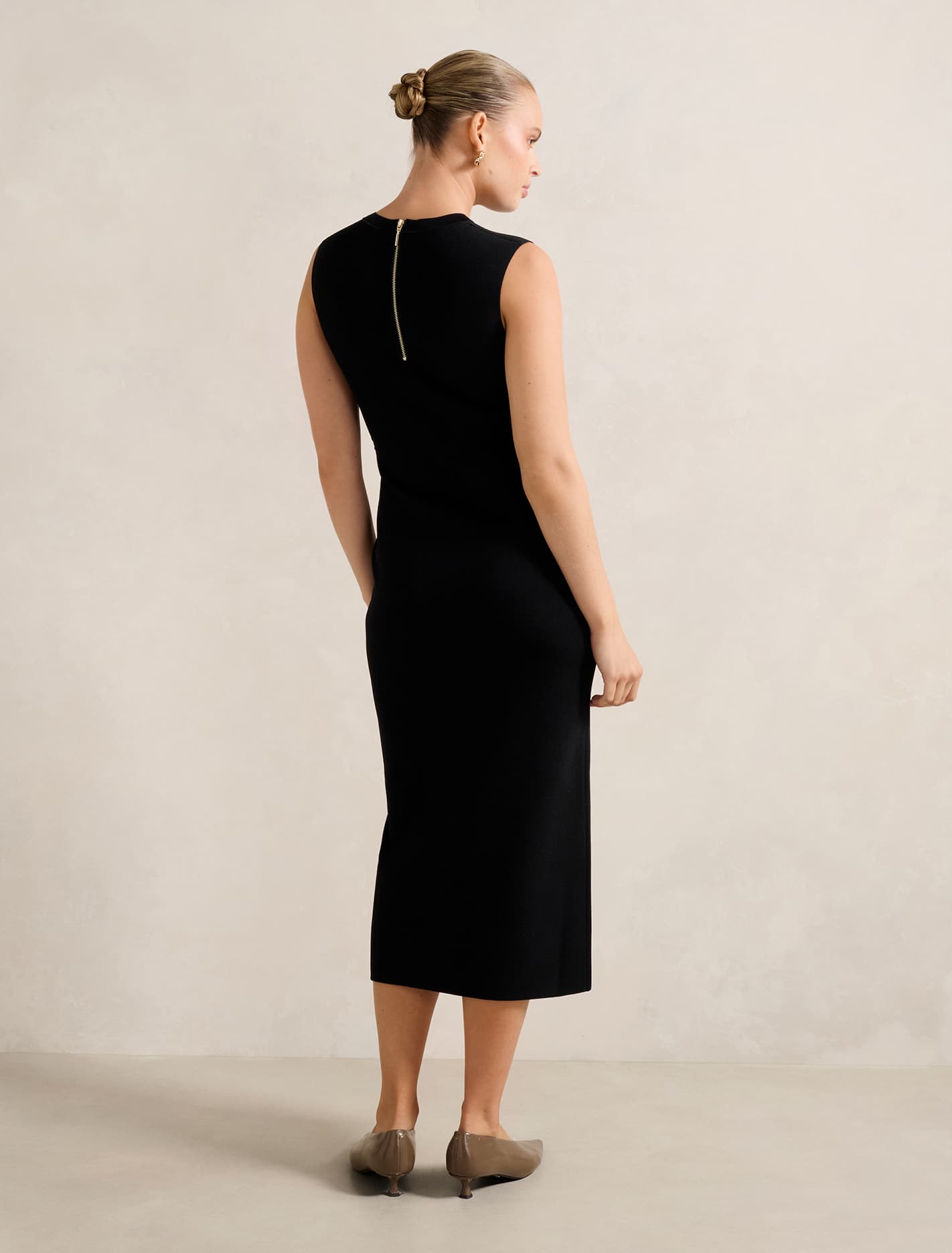 Chloe Extended Shoulder Knit Midi Dress Forever New