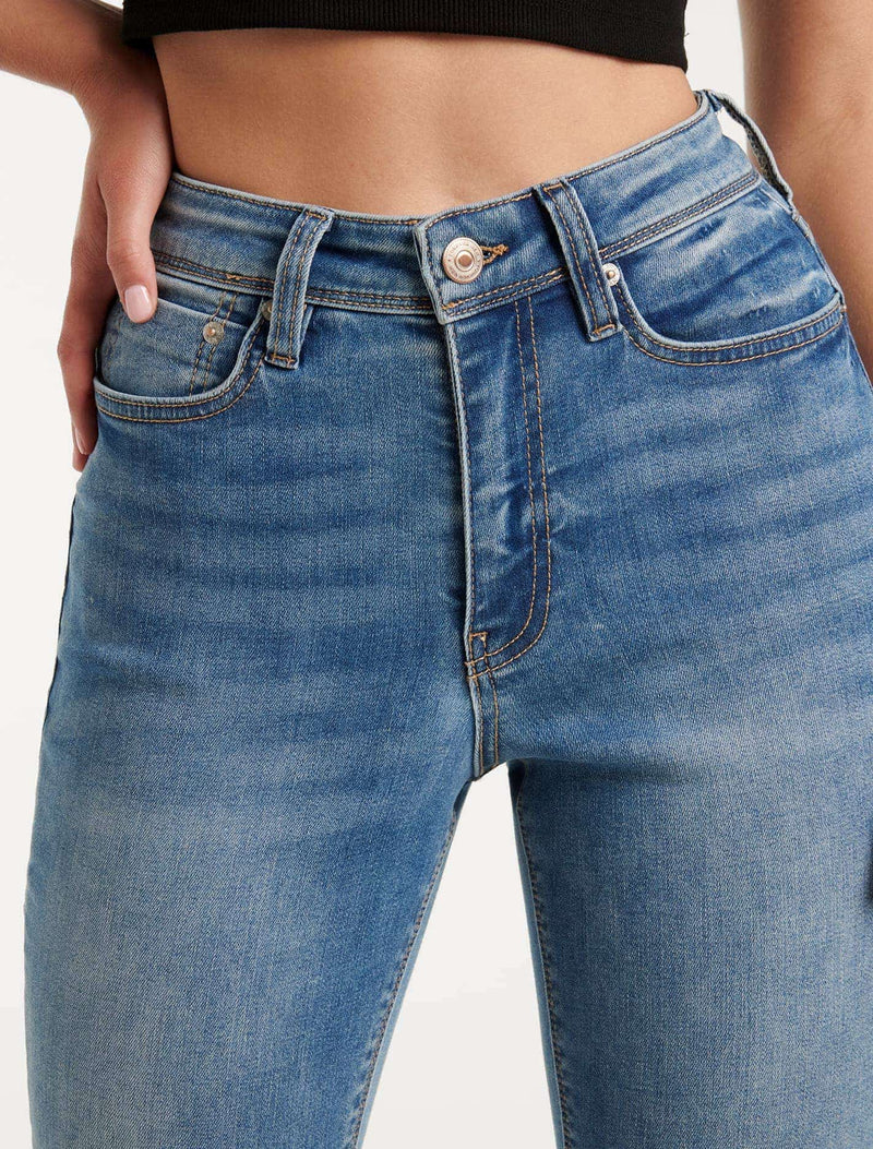 Nala Mid-Rise Skinny Jeans Sandy Bay | Forever New
